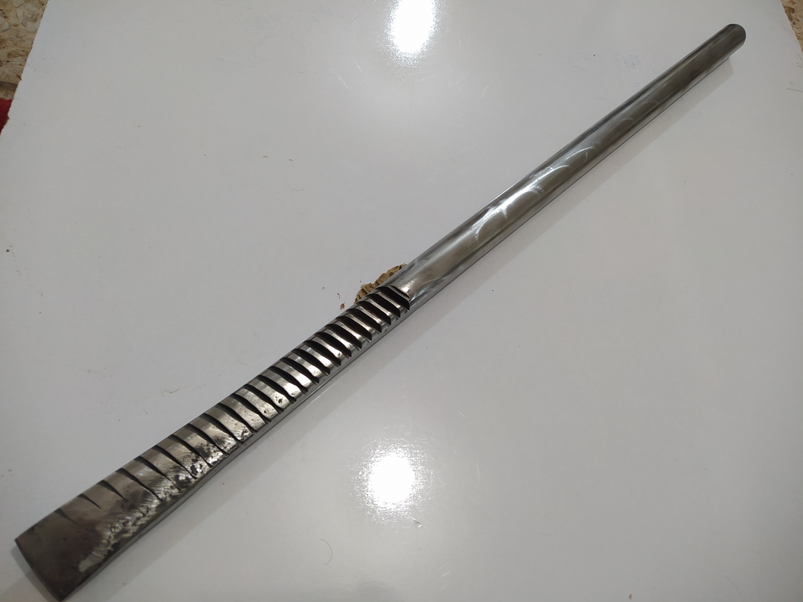 قلم فولادی بلند و ضخیم آبدیده دست ساز بی نظیر