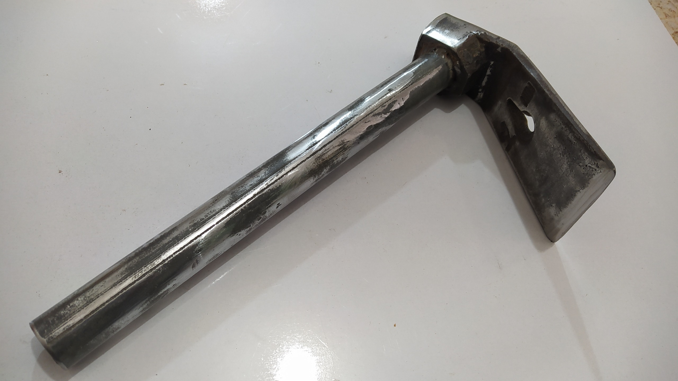 تیشه آنتیک و اصیل نجاری خروس نشان بی نظیر