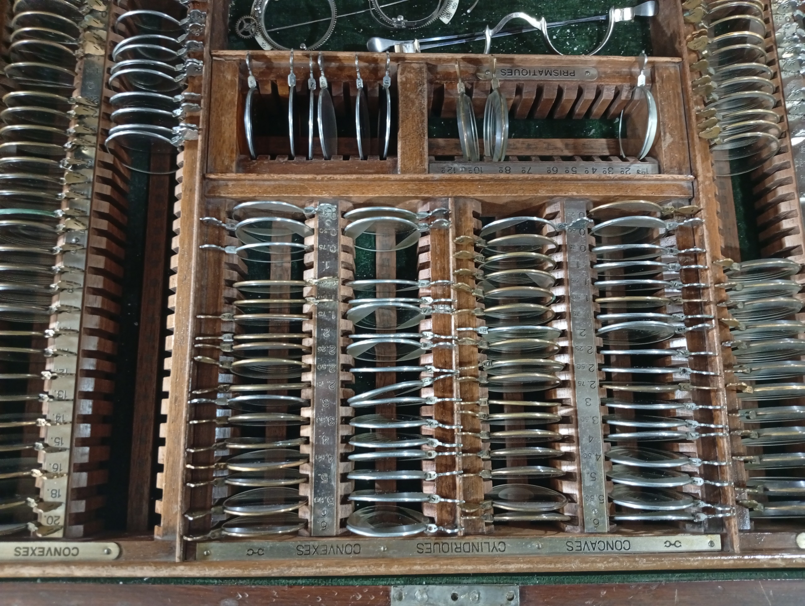 جعبه تعیین نمره چشم