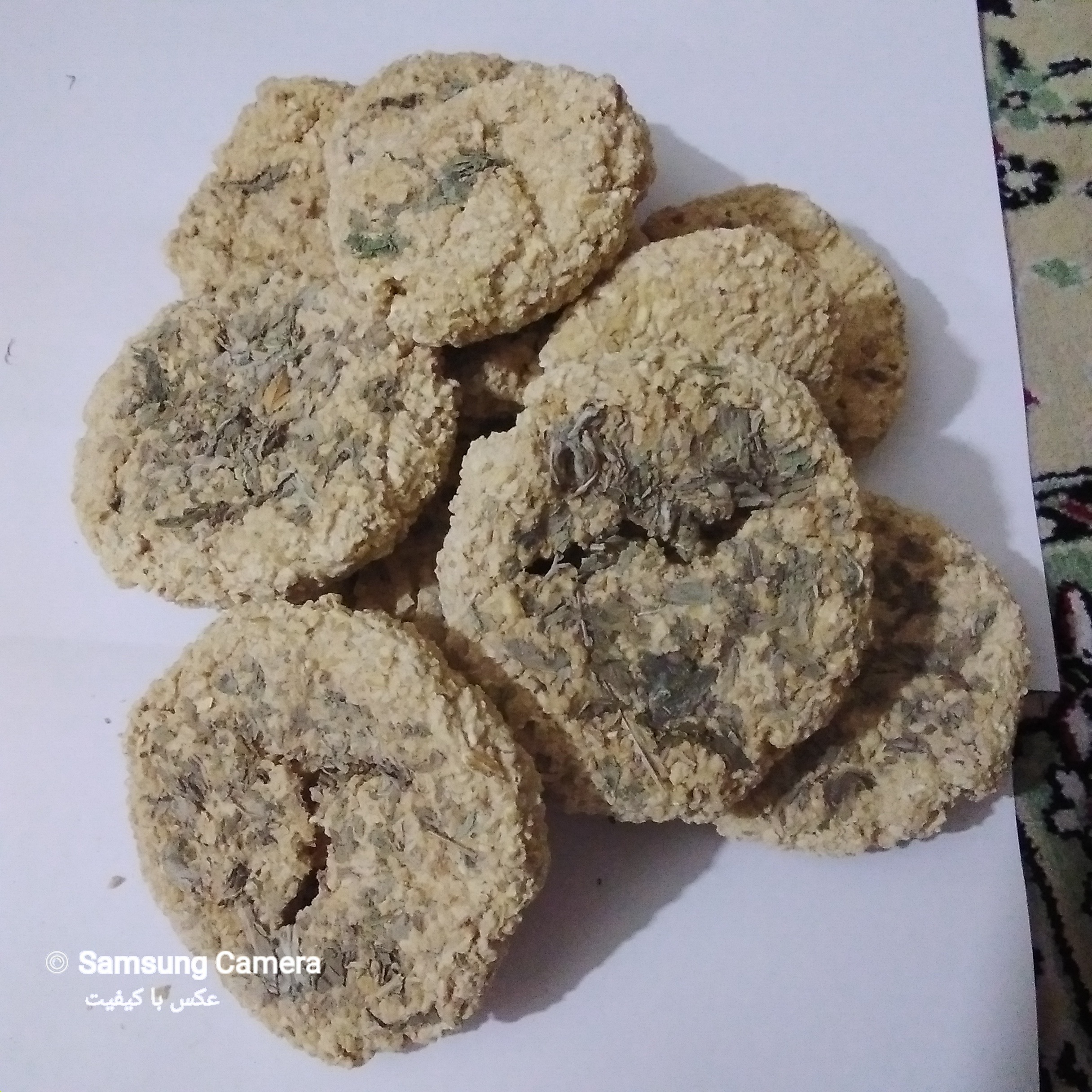 ترخینه اصل کرمانشاه خشک شده رو پونه کوهی