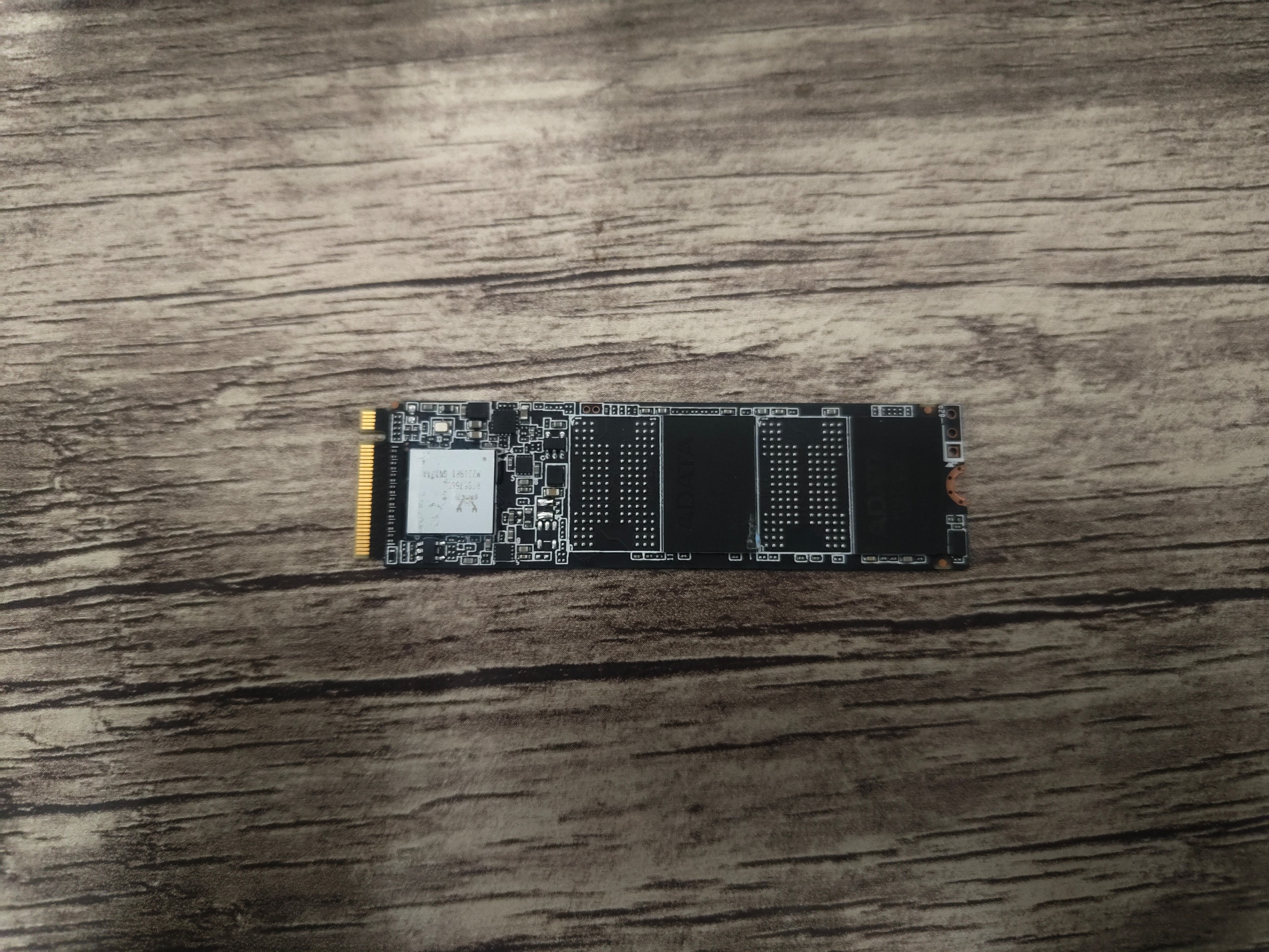 Ssd 256g adata
