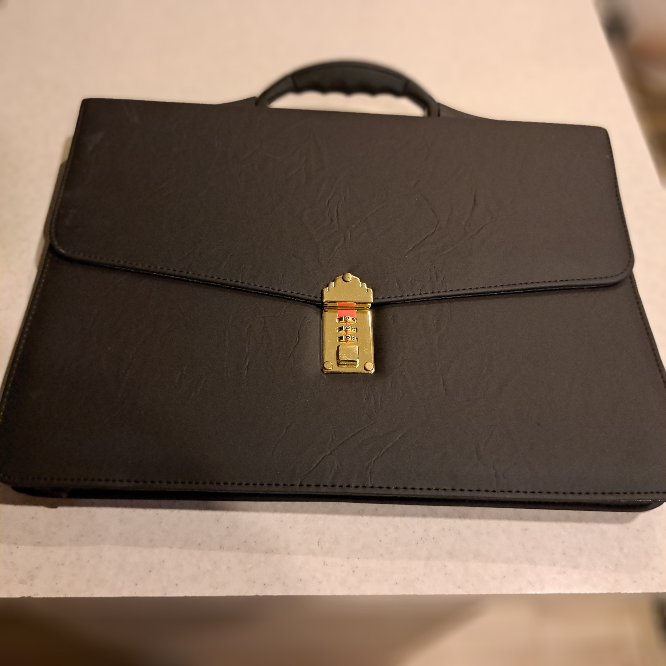 کیف رمزدار مردانه