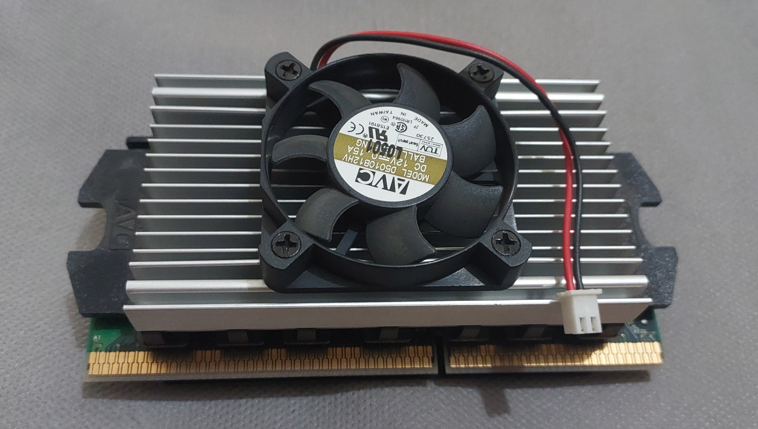 پردازنده کمیاب و قدیمی Intel Pentium 3 بازیافتی