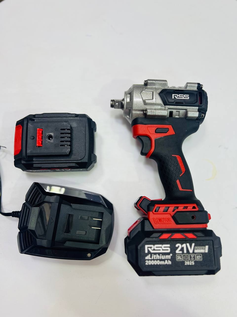 بکس شارژی دو کارهrssمدل21v 20000mah