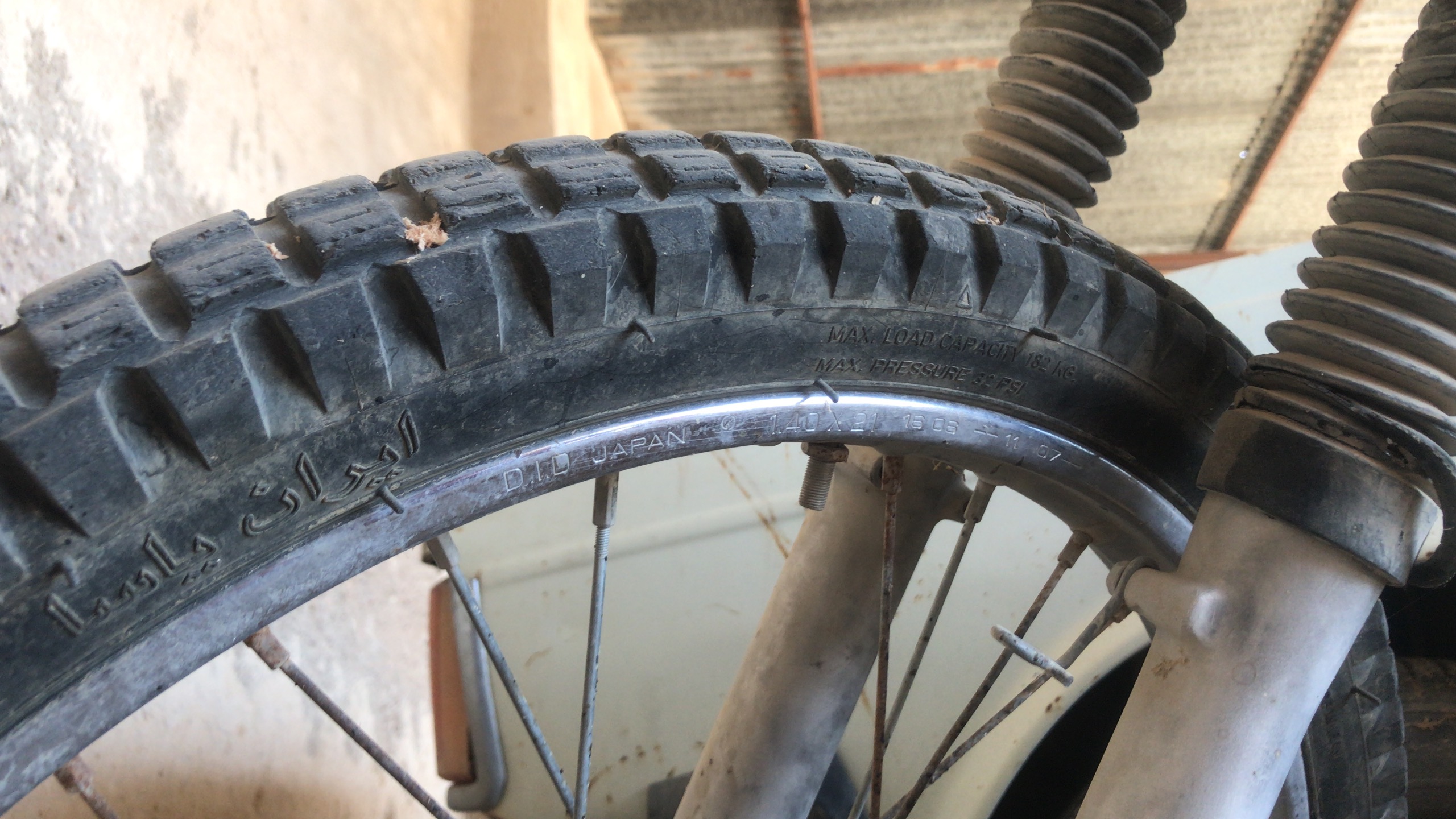  هوندا ایکسل، رینگ و لاستیک جلو ایکسل 125 did ژاپن