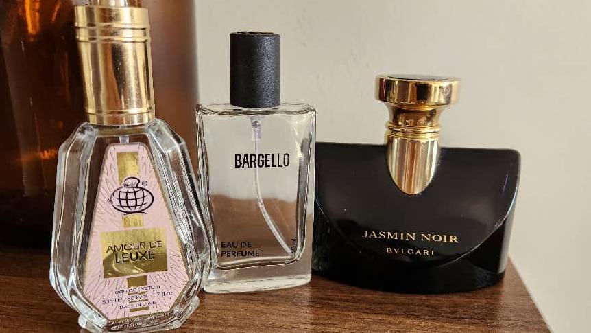 سه عدد شیشیه عطر خالی