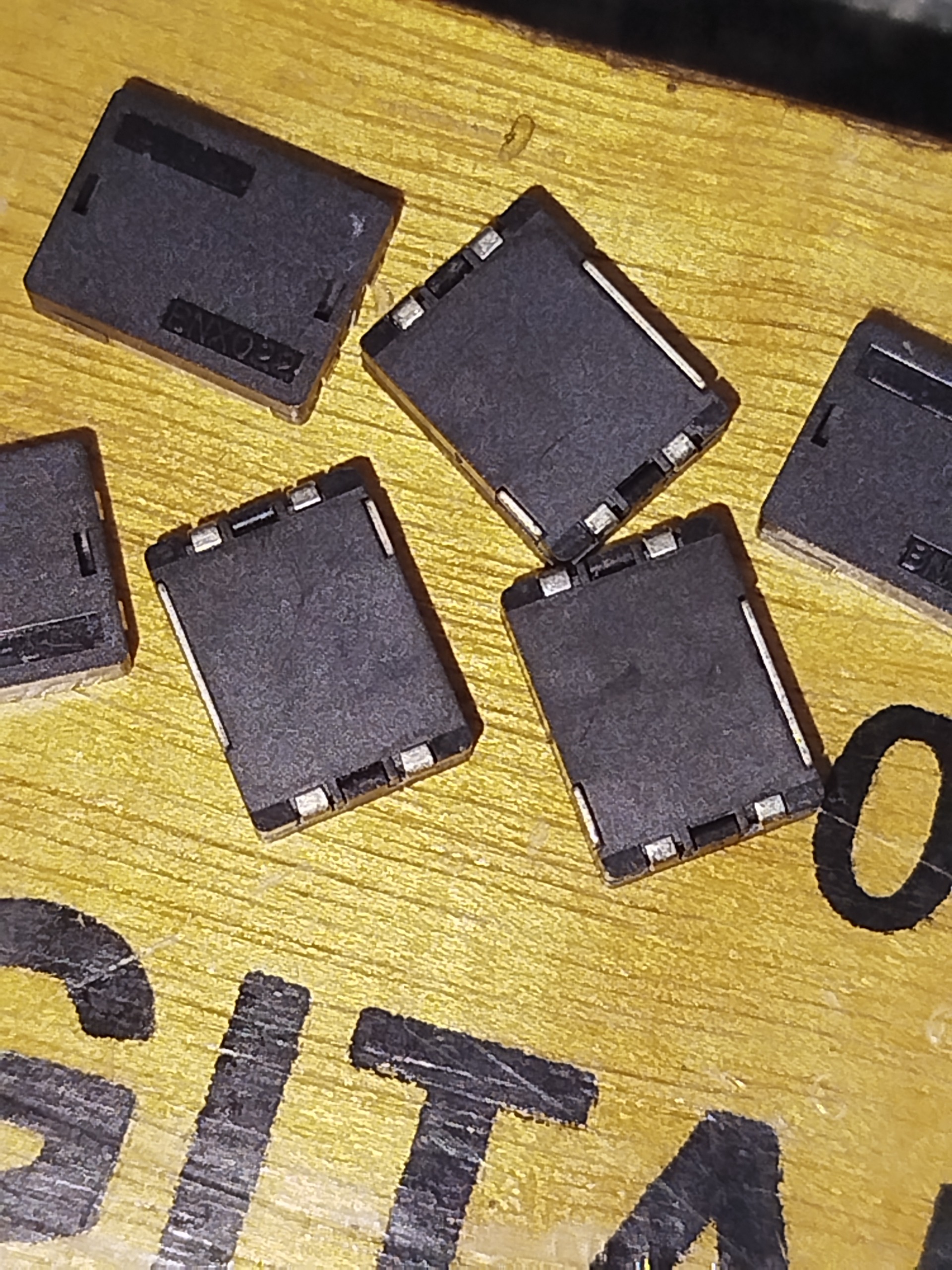  BNX022-01L فیلطر smd