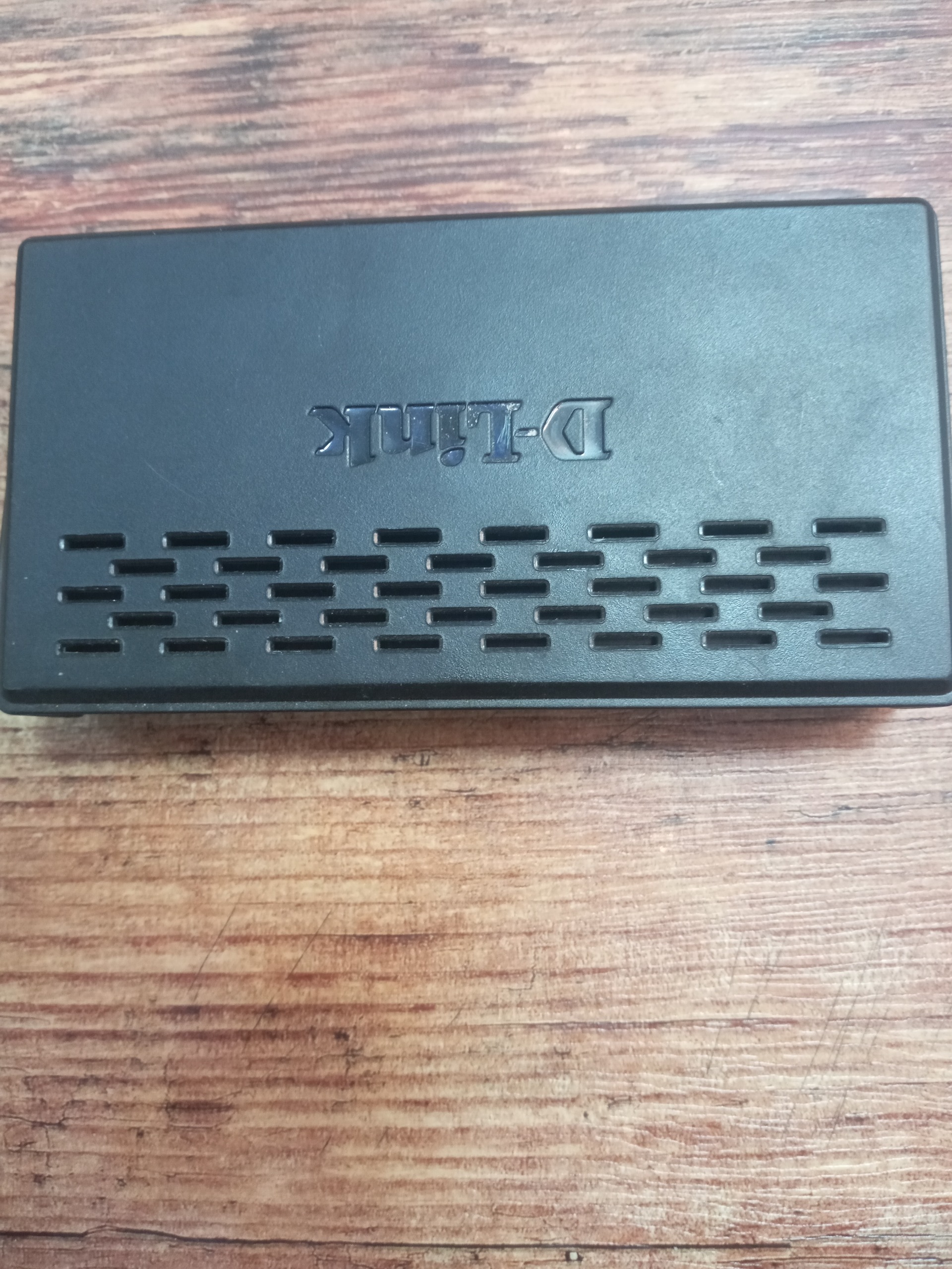 سویچ شبکه D_LINK مدلDES_1008A