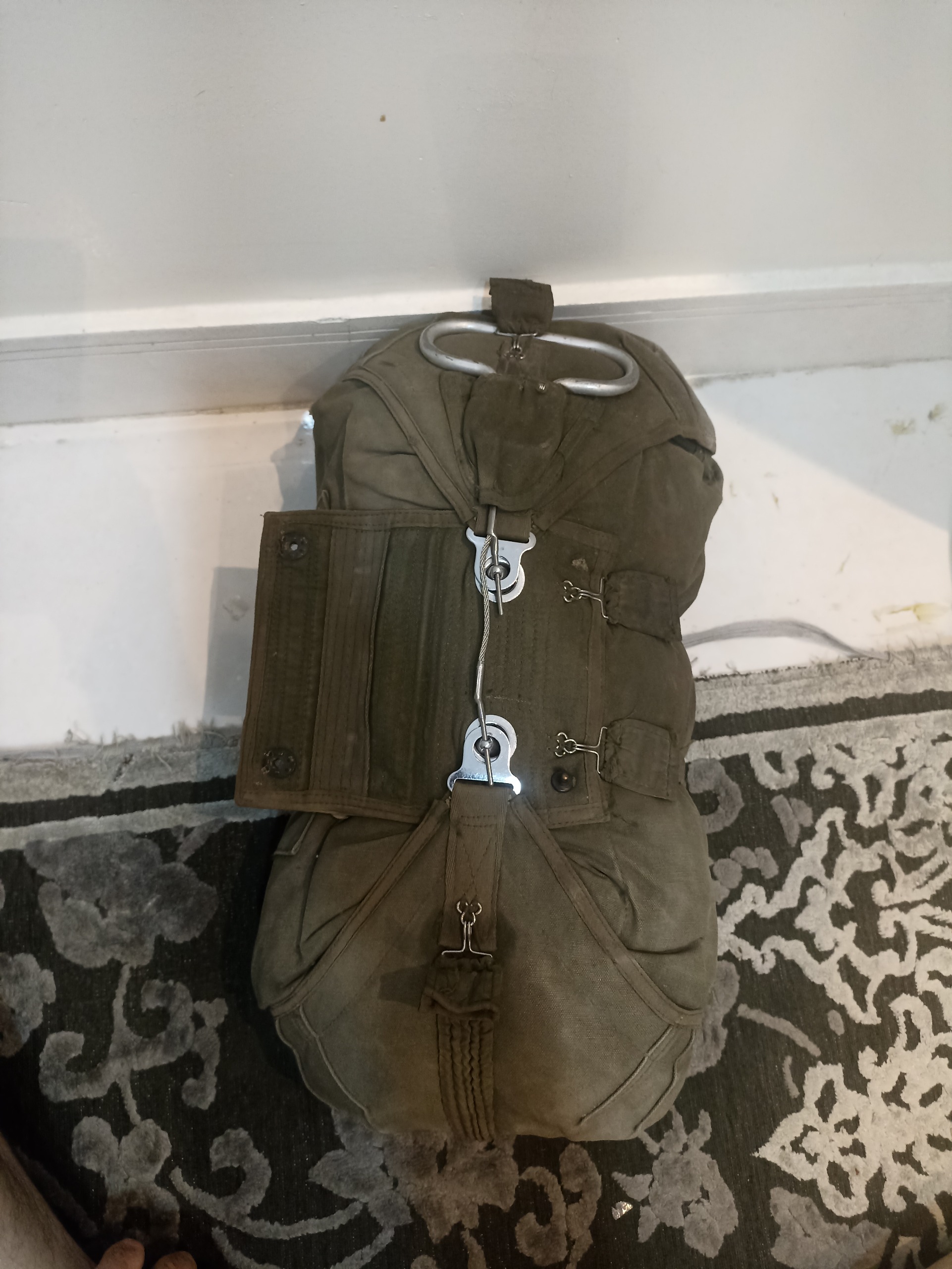 چتر کمکی آمریکایی