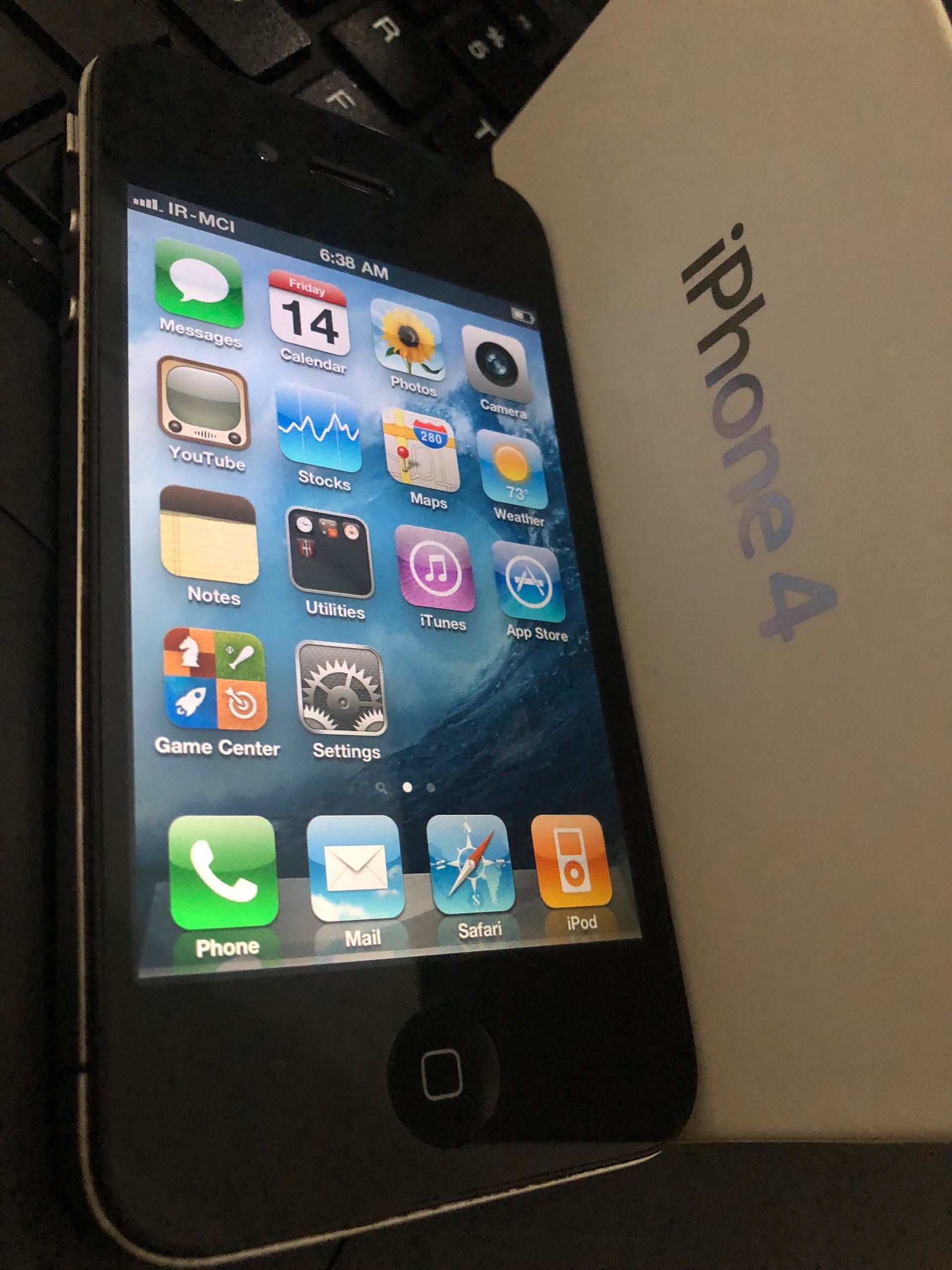 اپل آیفون iPhone 4 - iOS 4 آنتیک با لوازم