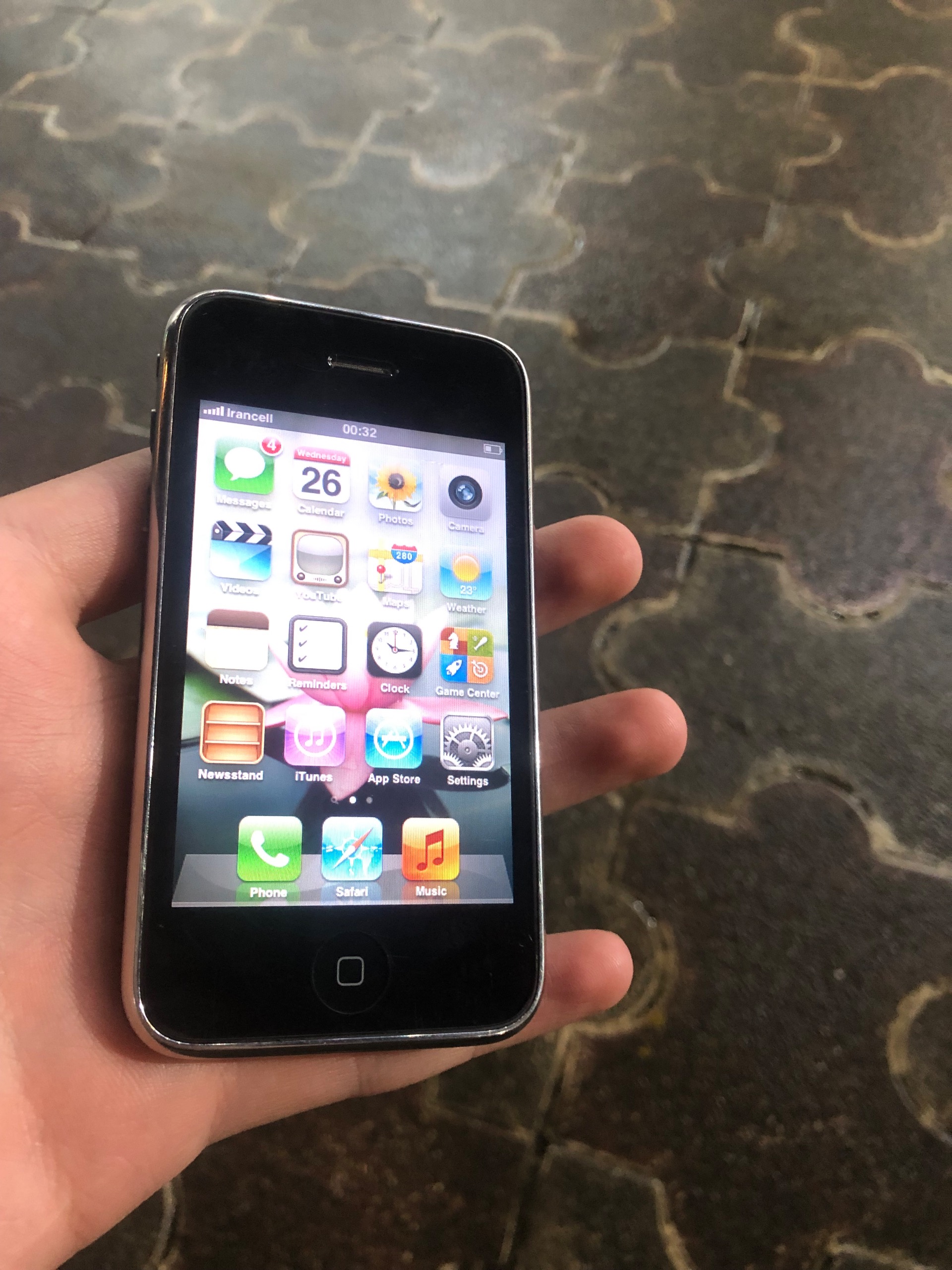 اپل آیفون iPhone 3GS - iOS 5 کلکسیونی
