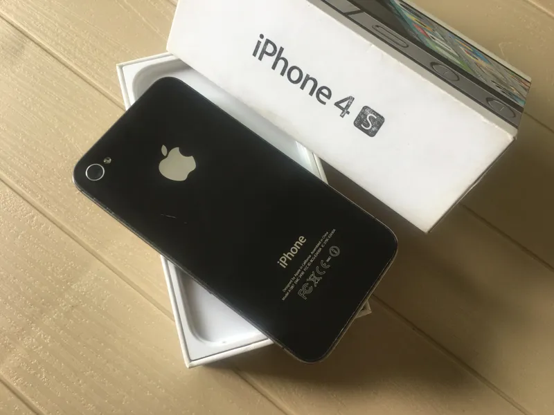 Apple iPhone 4s iOS 6 Black (16GB)