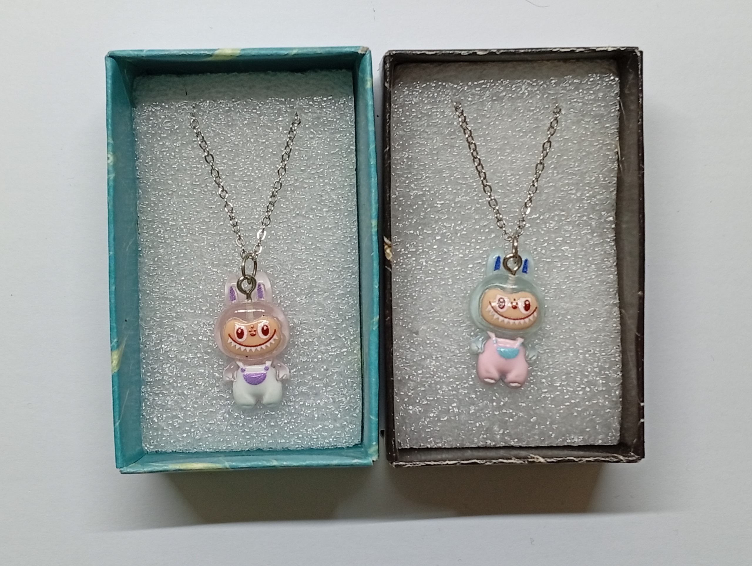 گردنبند مدل لبوبو