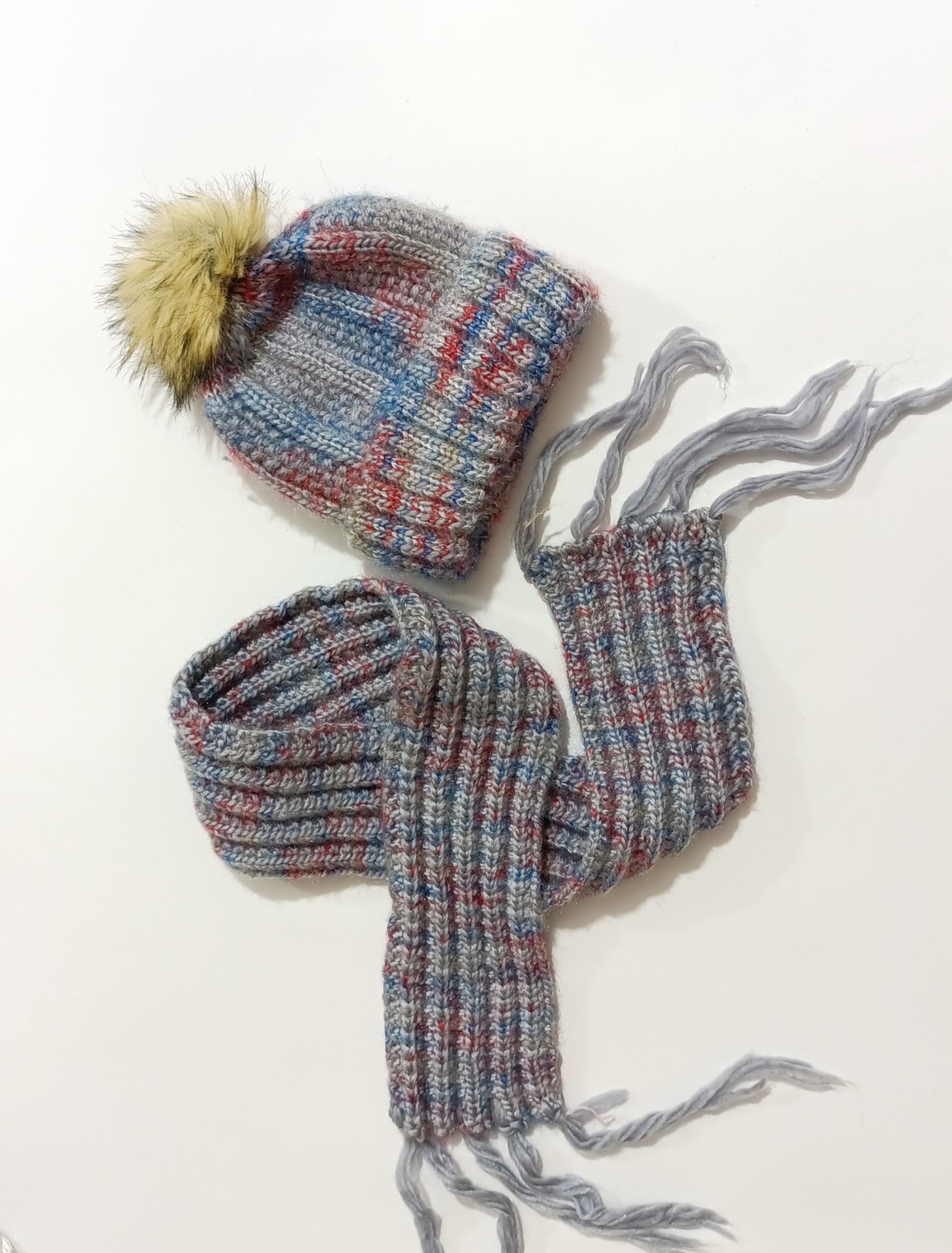 شال کلاه زمستونی خزدار رنگ فضایی