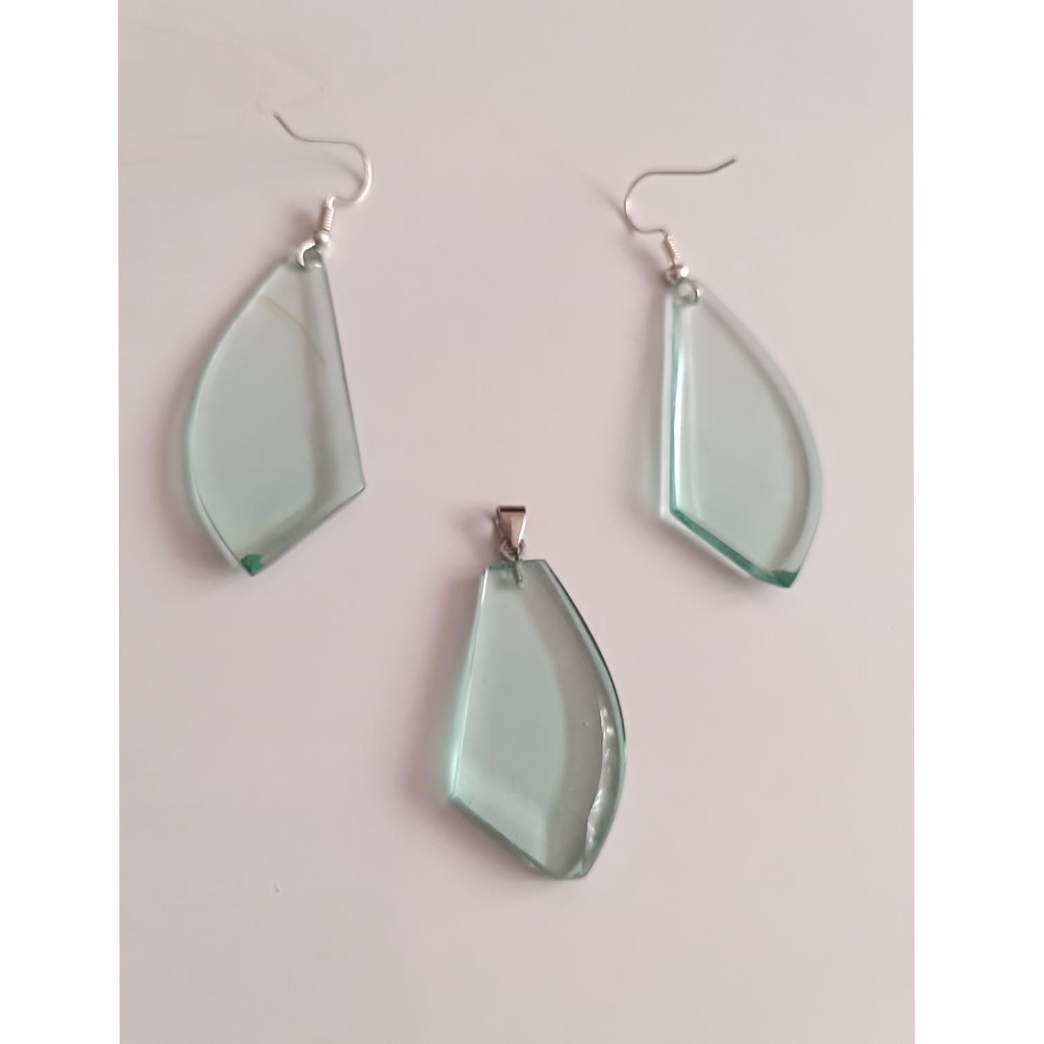 نیم ست گردنبند و گوشواره آبسیدین