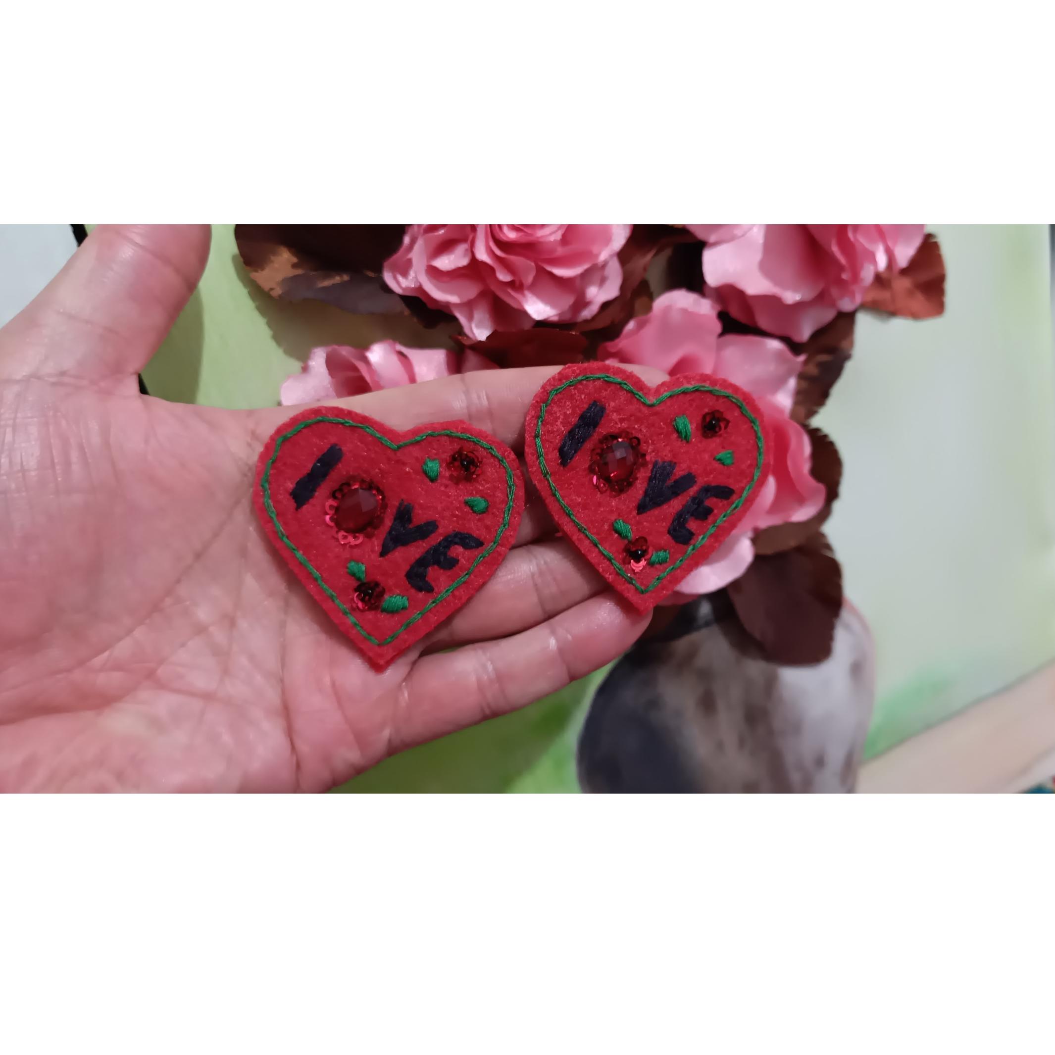 گوشواره نمدی مدل قلب