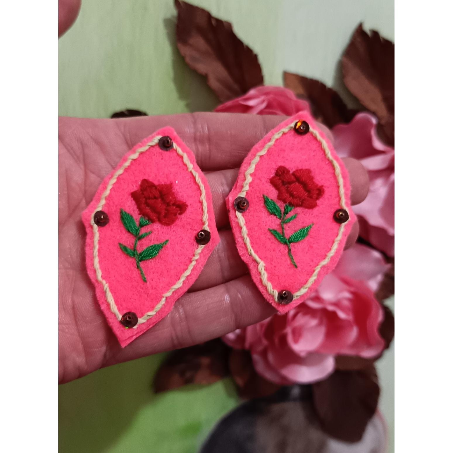 گوشواره نمدی مدل گلدوزی