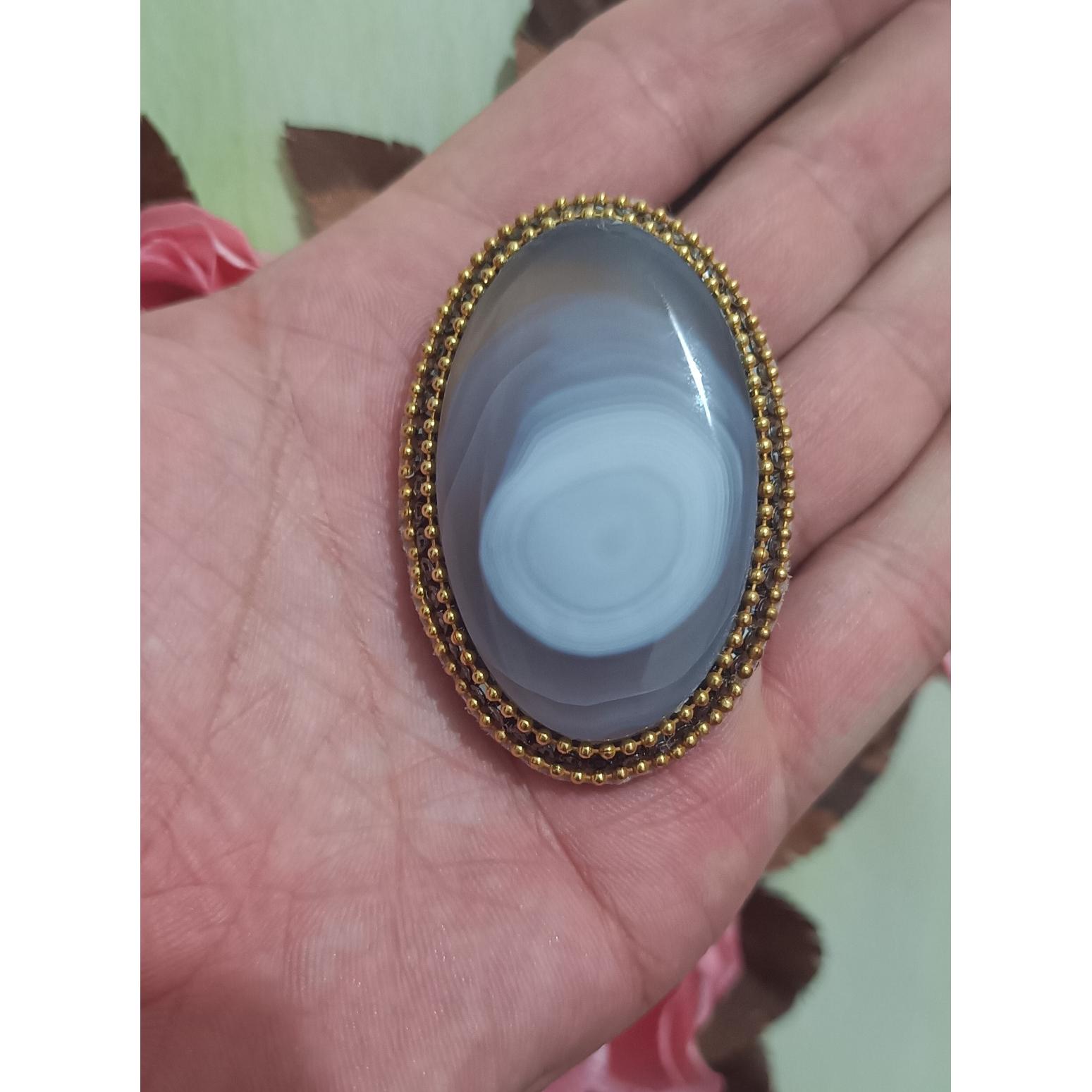 سنجاق سینه عقیق آبدار سلیمانی