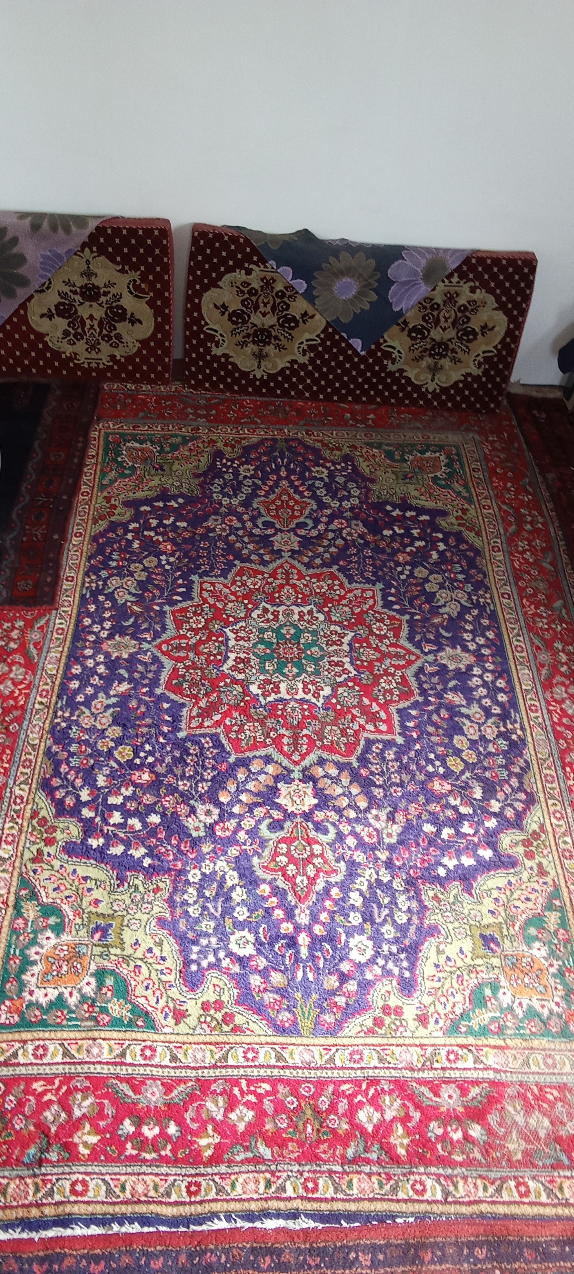 فرش دستبافت قدیمی شش متری