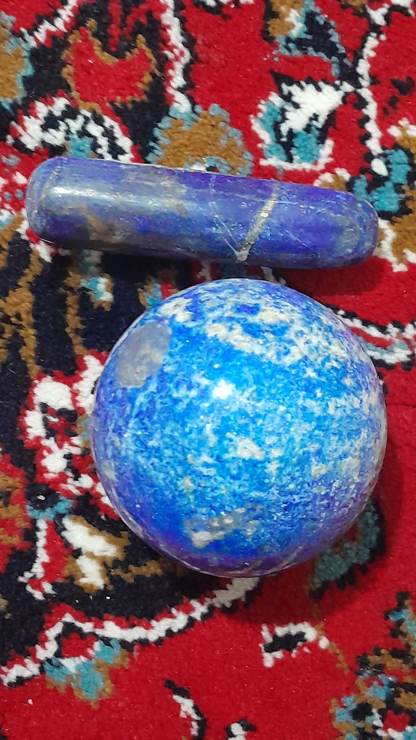 سنگ لاجورد توپی بزرگ