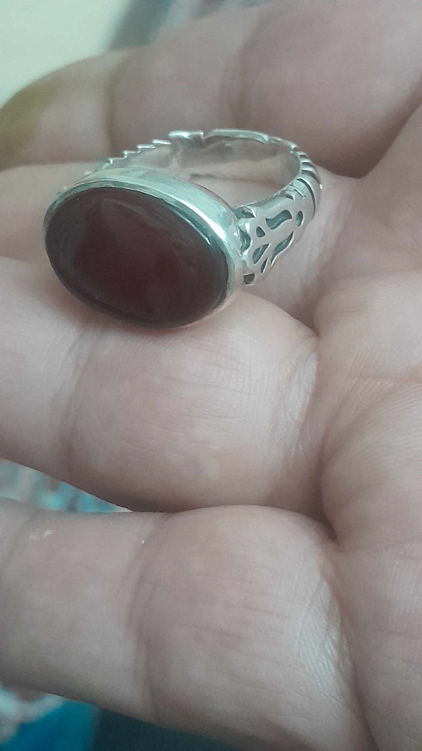 انگشتر نقره دست ساز با نگین عقیق سرخ