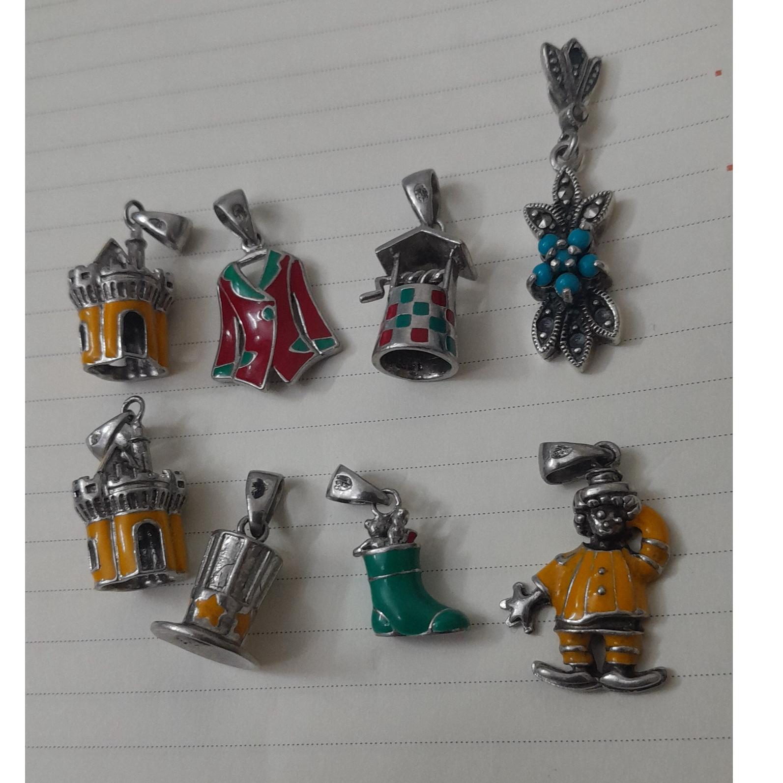 اویز نقره 925عیار زیبا وکلکسیونی8عدد