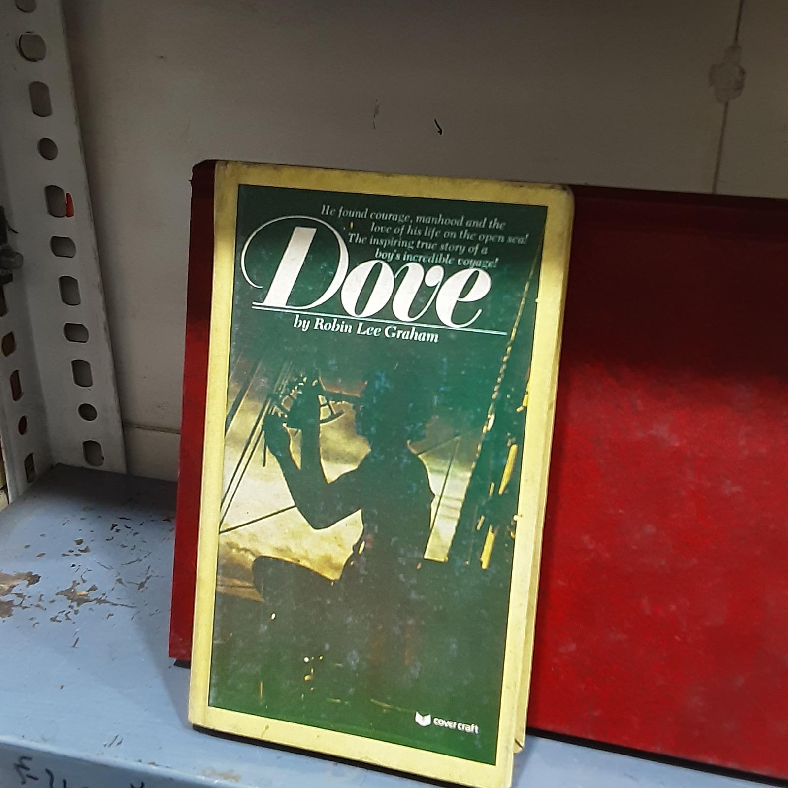 کتاب لاتین Dove