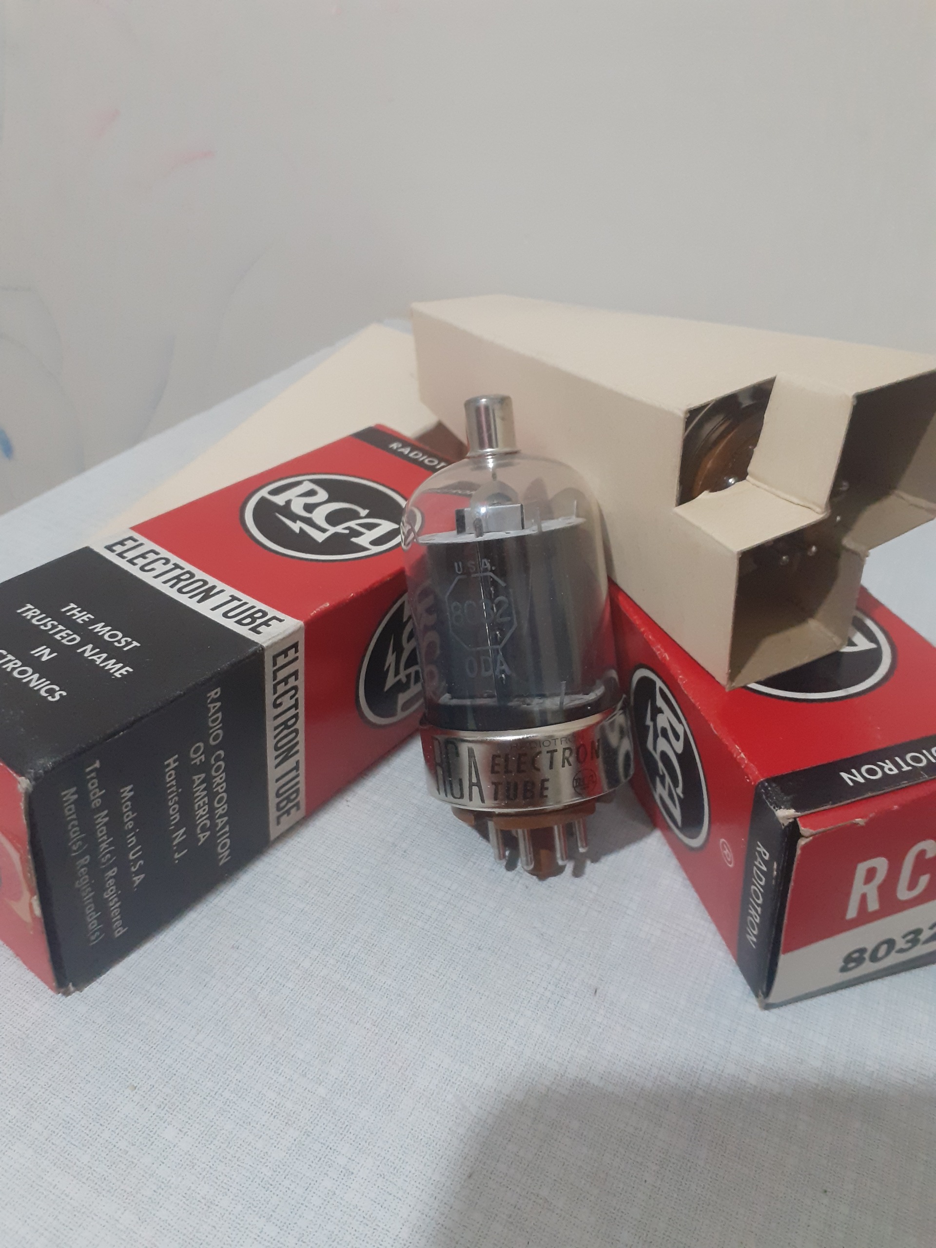 لامپ خلا RCA