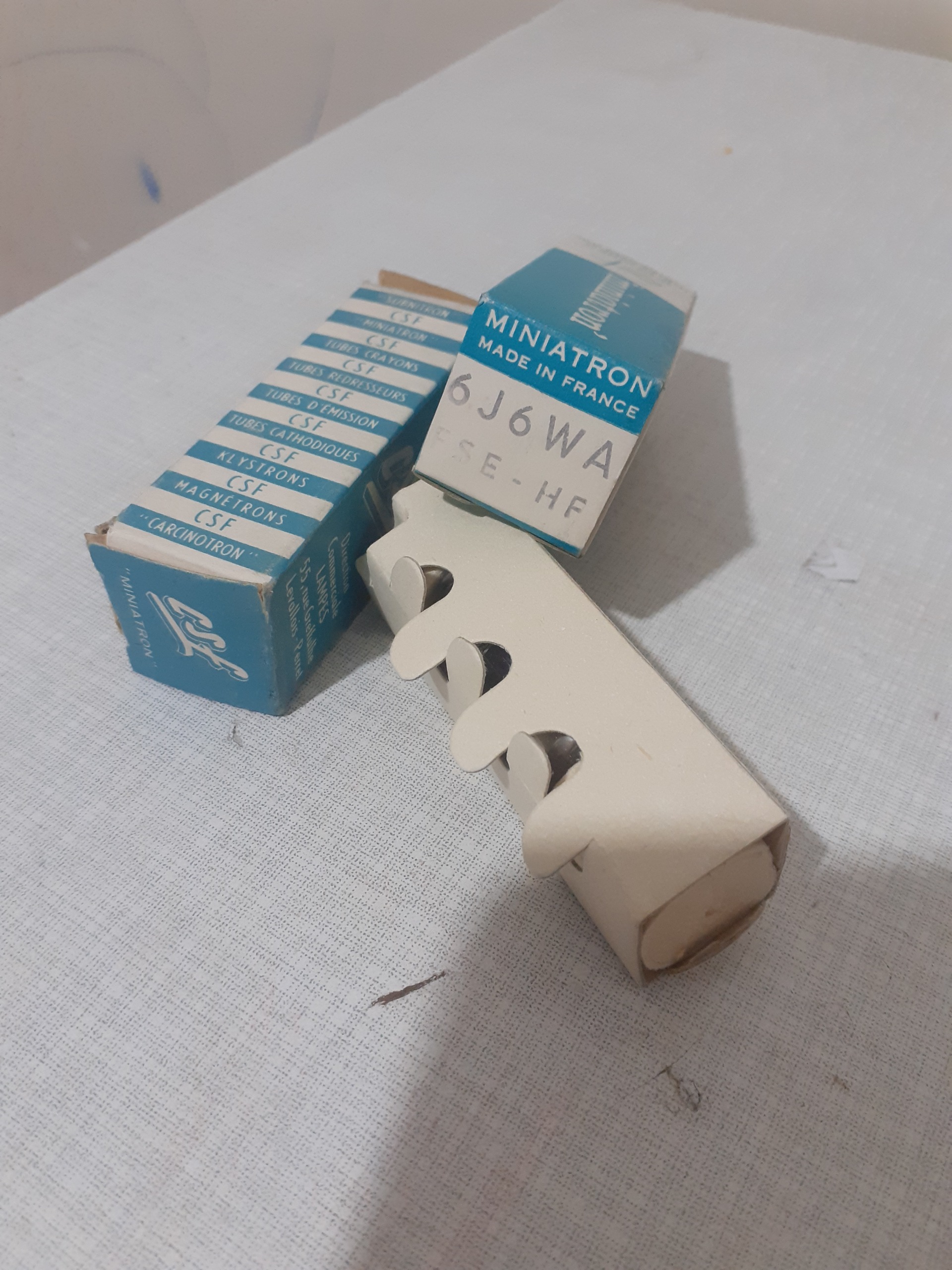 لامپ خلا نایاب