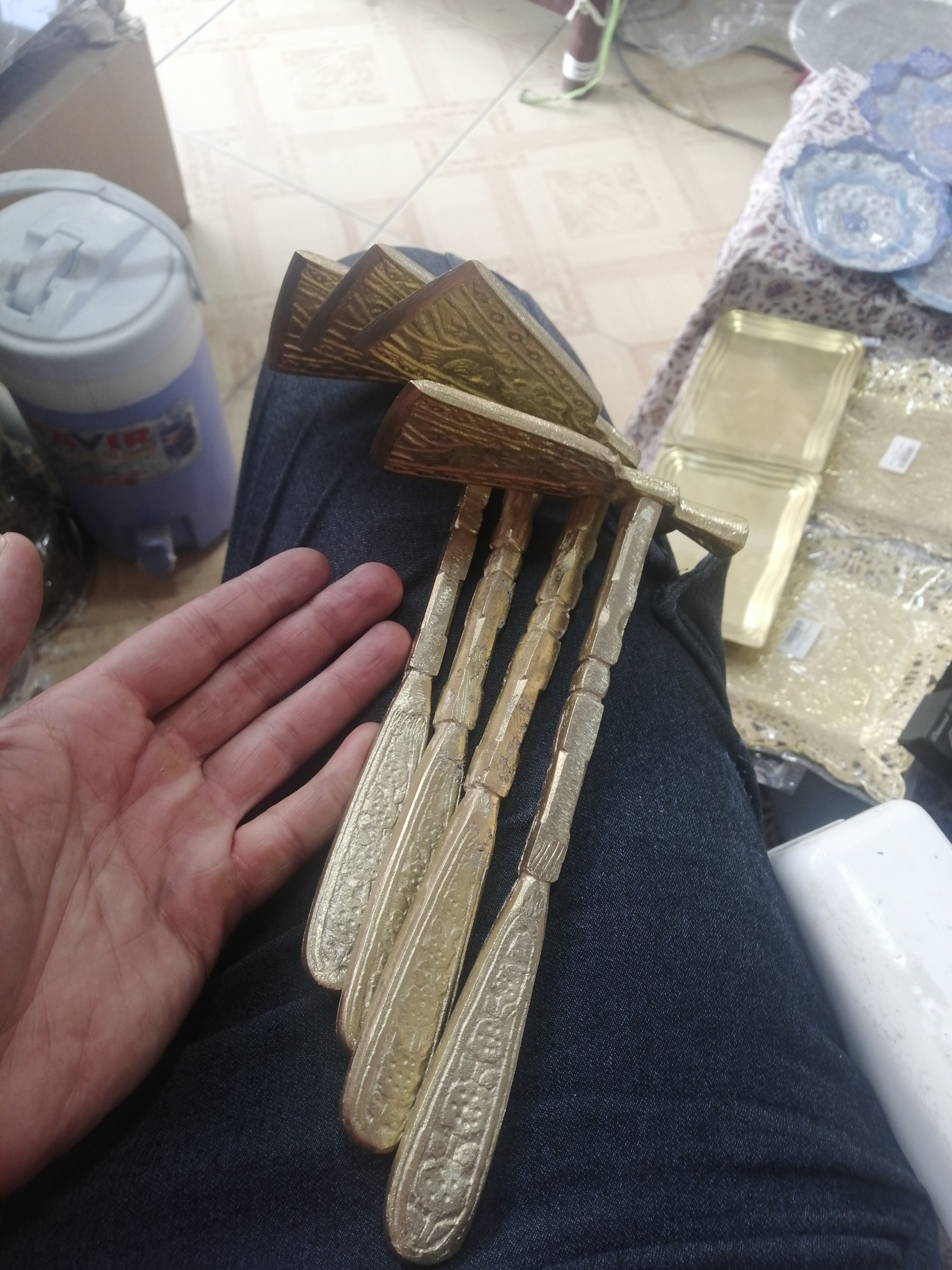 قندشکن برنجی نقش دار