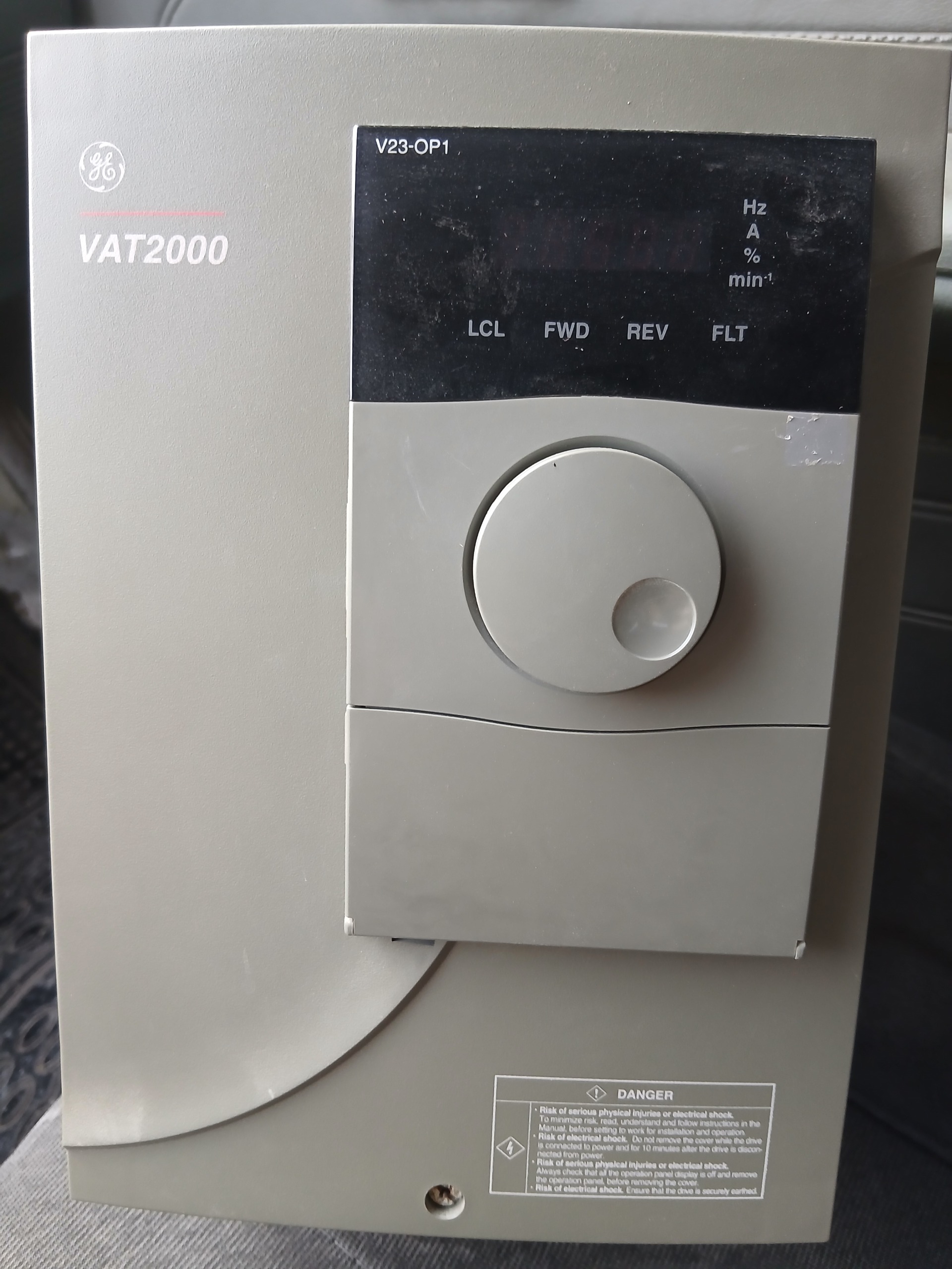 درایو اینورتر VAT2000