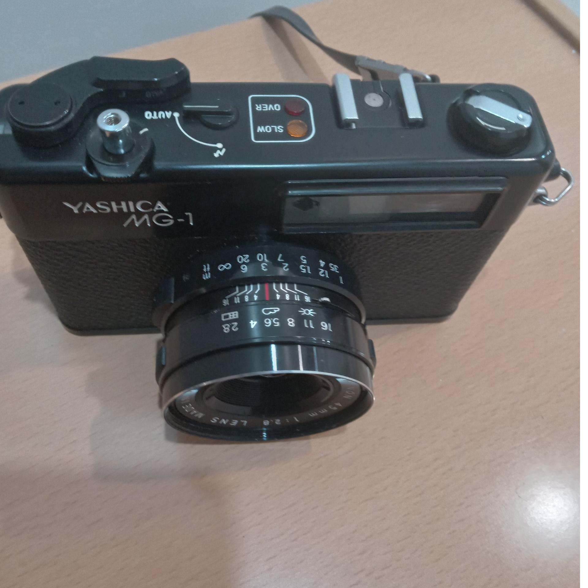 دوربین اصل،ژاپن یاشیکاmg1 همره پایه،و فلش
