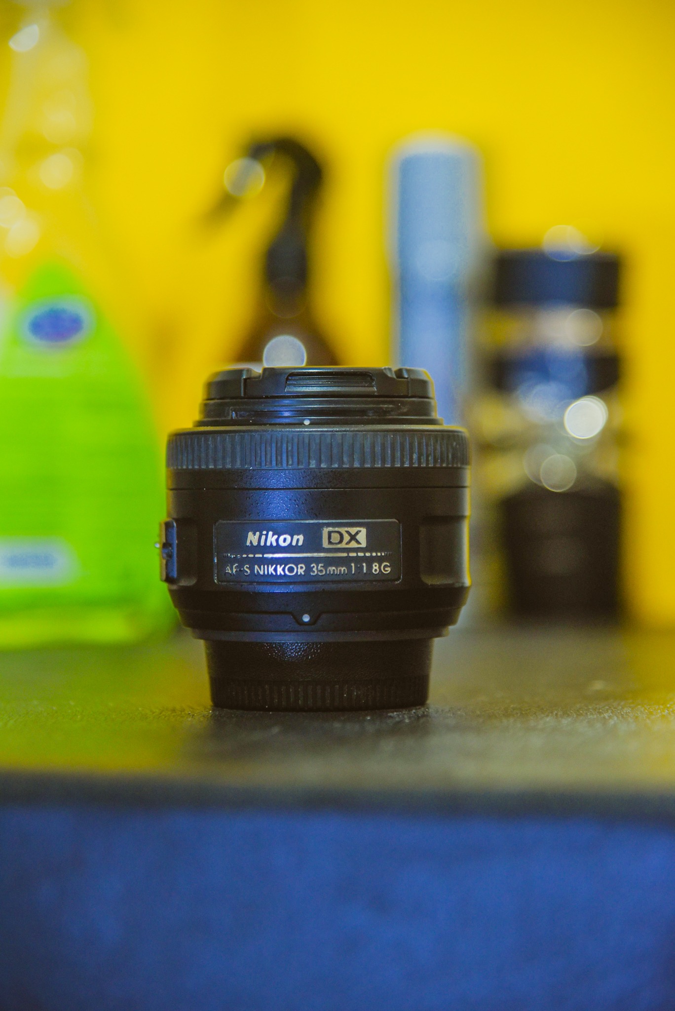 لنز  نیکون 35mm f/1.8