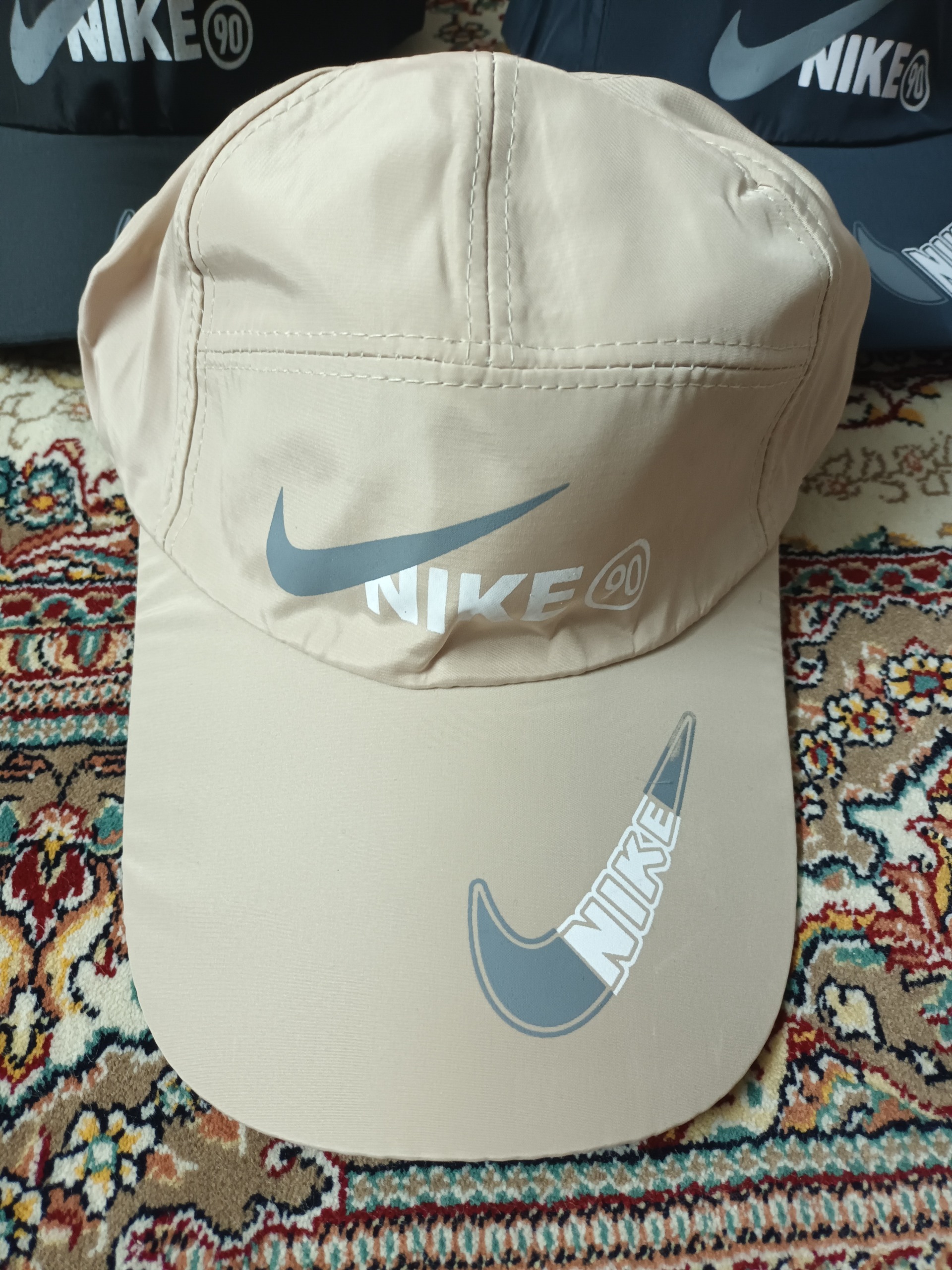 کلاه کپ نایک کرم