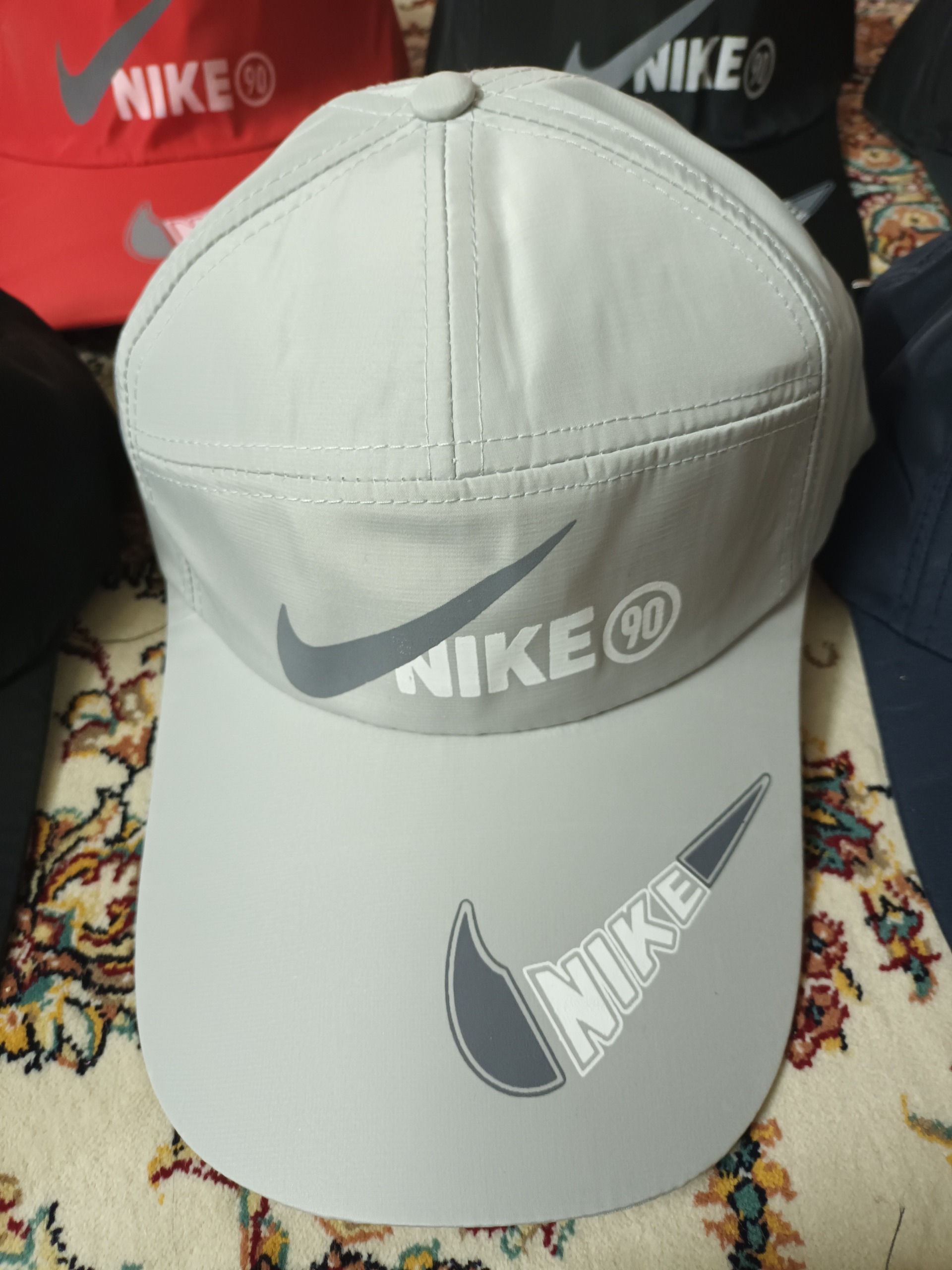 کلاه کپ نایک طوسی