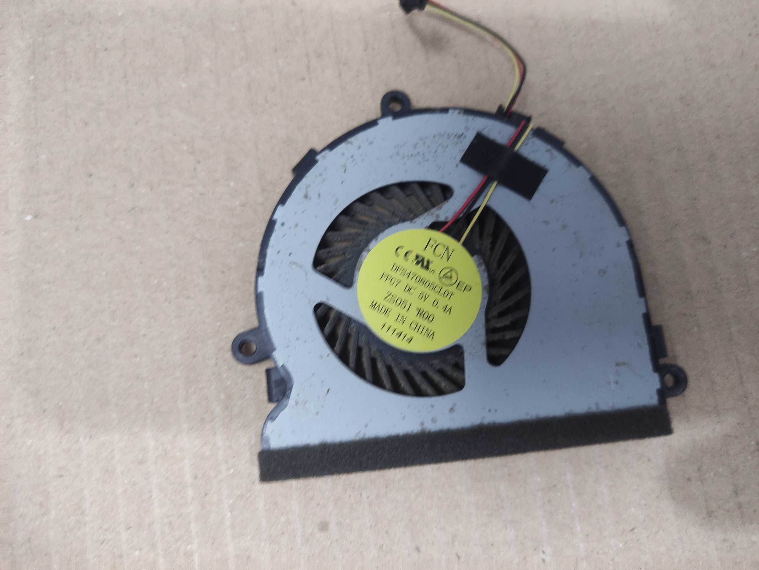 فن لپ تاپ hp 250 g3