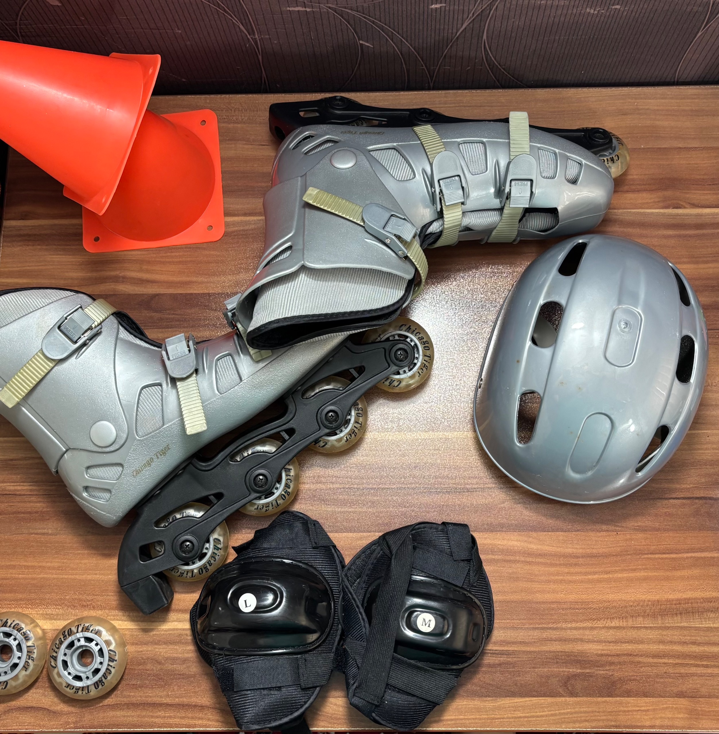 کفش اسکیت شیکاگو تایگر با وسایل کامل (نو)