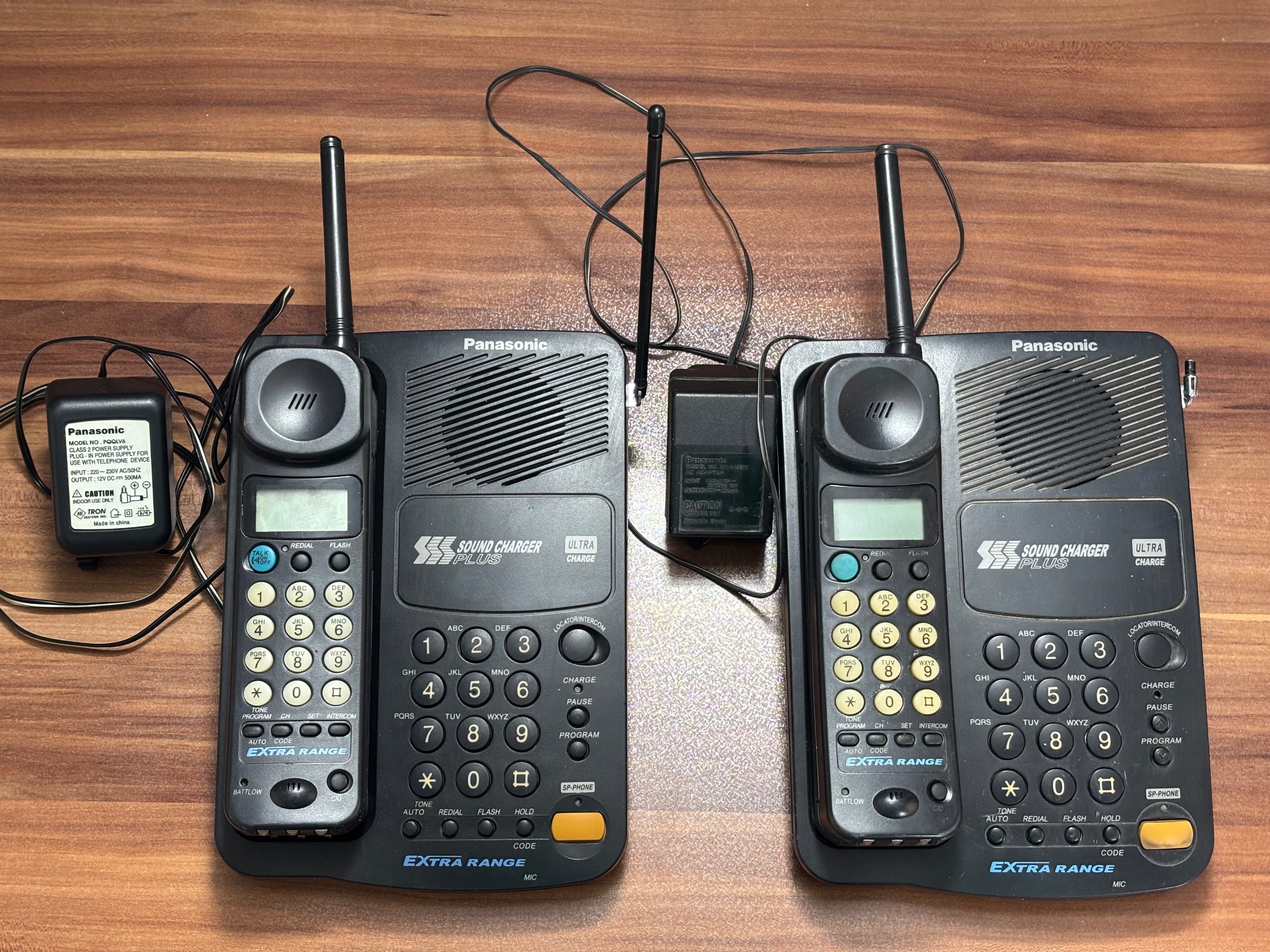 2 عدد تلفن بی سیم پاناسونیک مدل KX-TC276BX-B