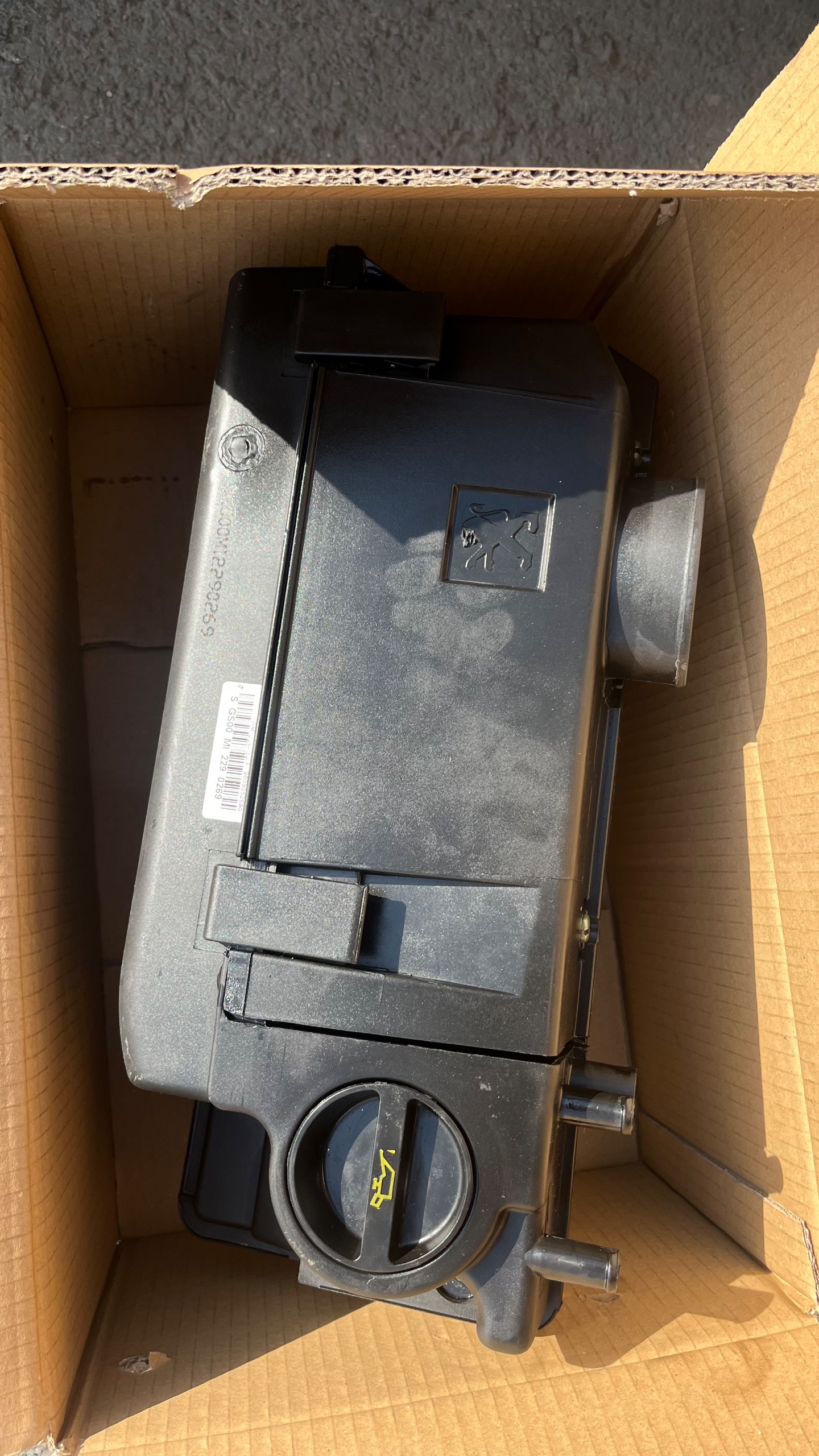 درب سوپاپ پژو قدیم مناسب پارس و 405