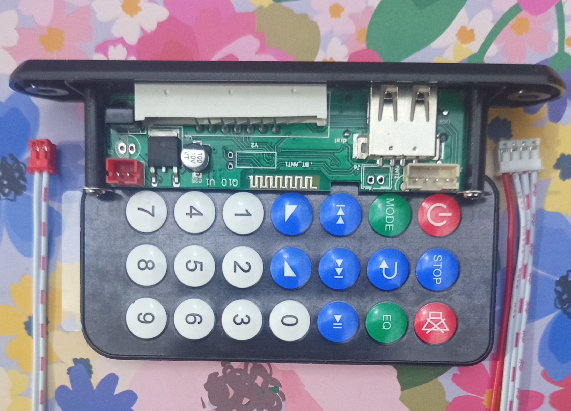 پخش کننده موسیقی MP3 بلوتوثی 747D با ریموت کنترل