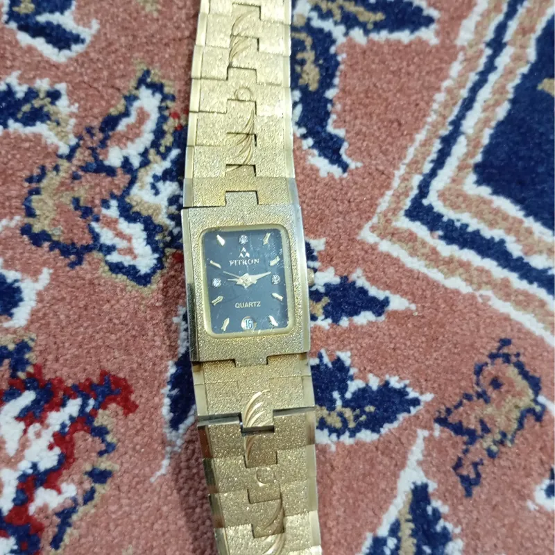 ساعت فیترون زنانه روکش طلا