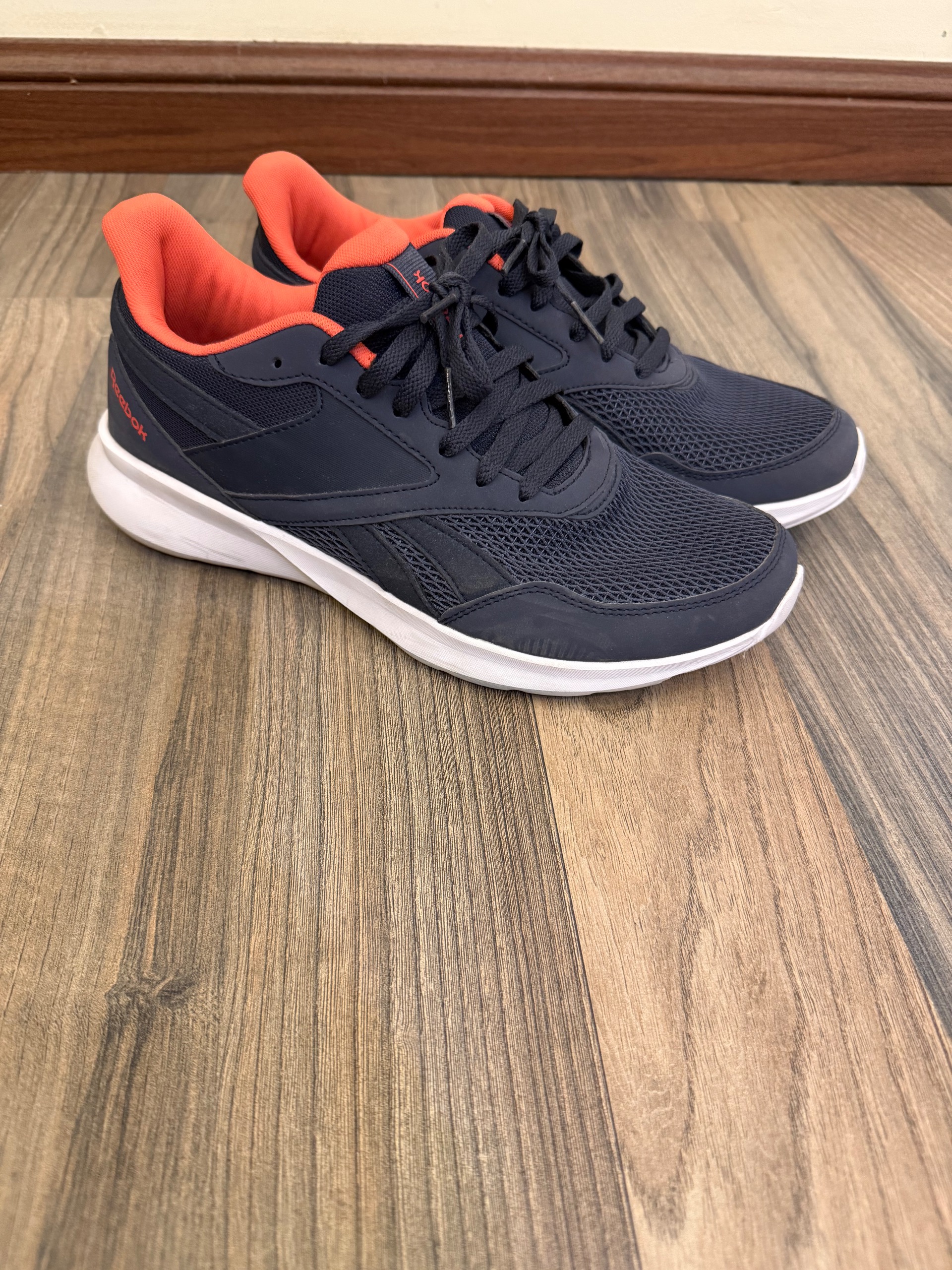 کتونی Reebok اصل