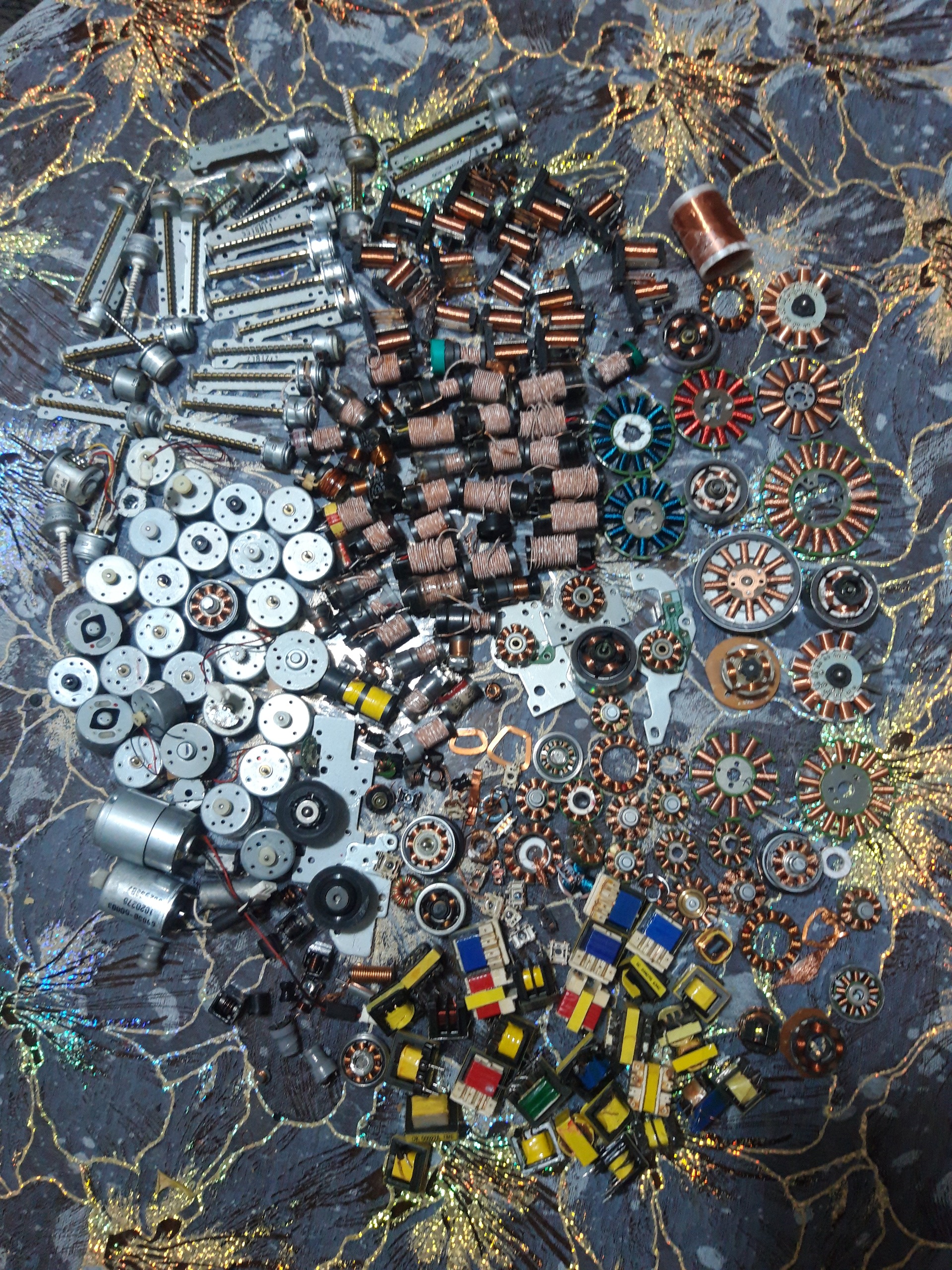 3 کیلو مس بار و آرمیچر مناسب بازیافت