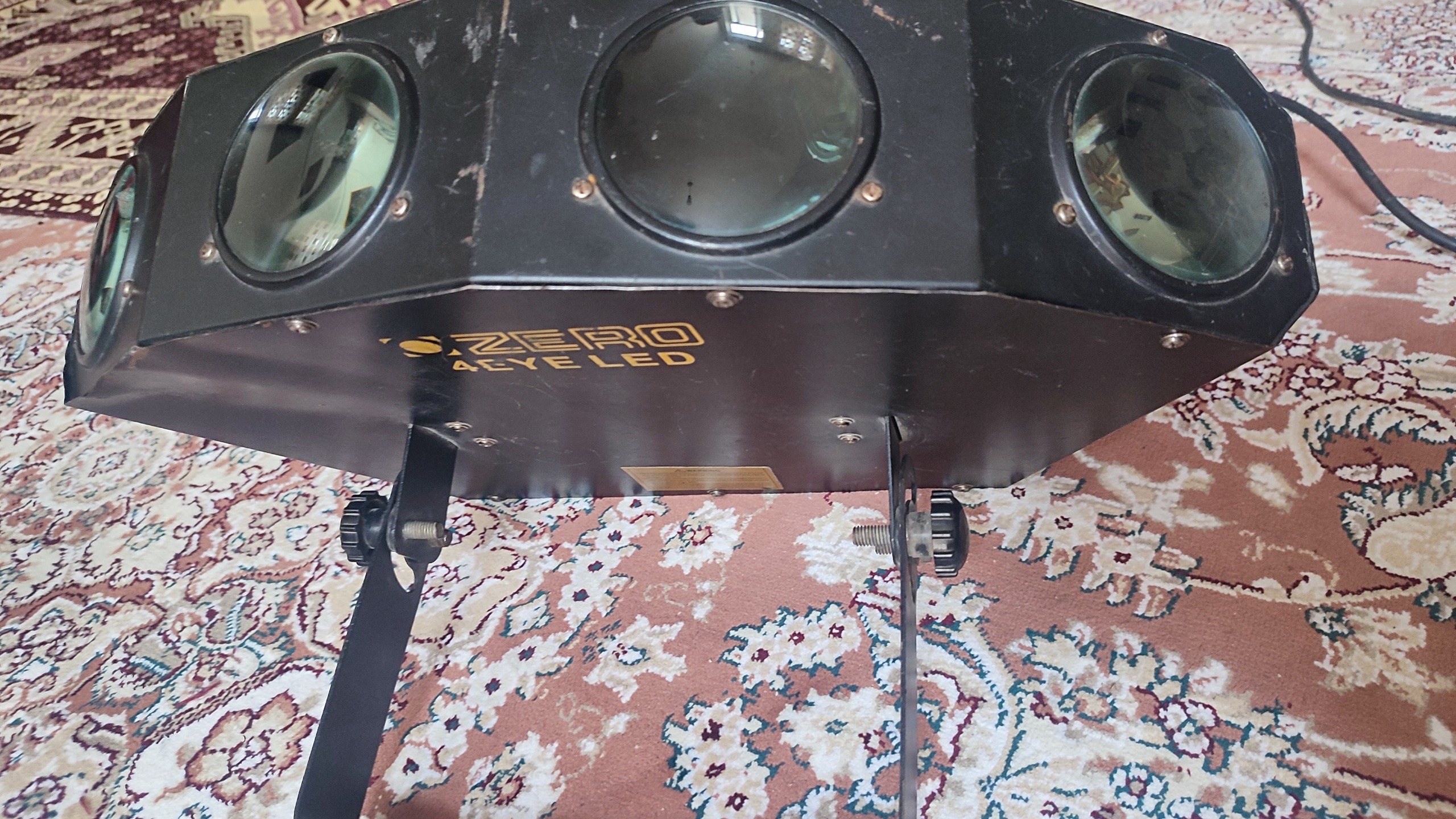 رقص نور چهار لنزه