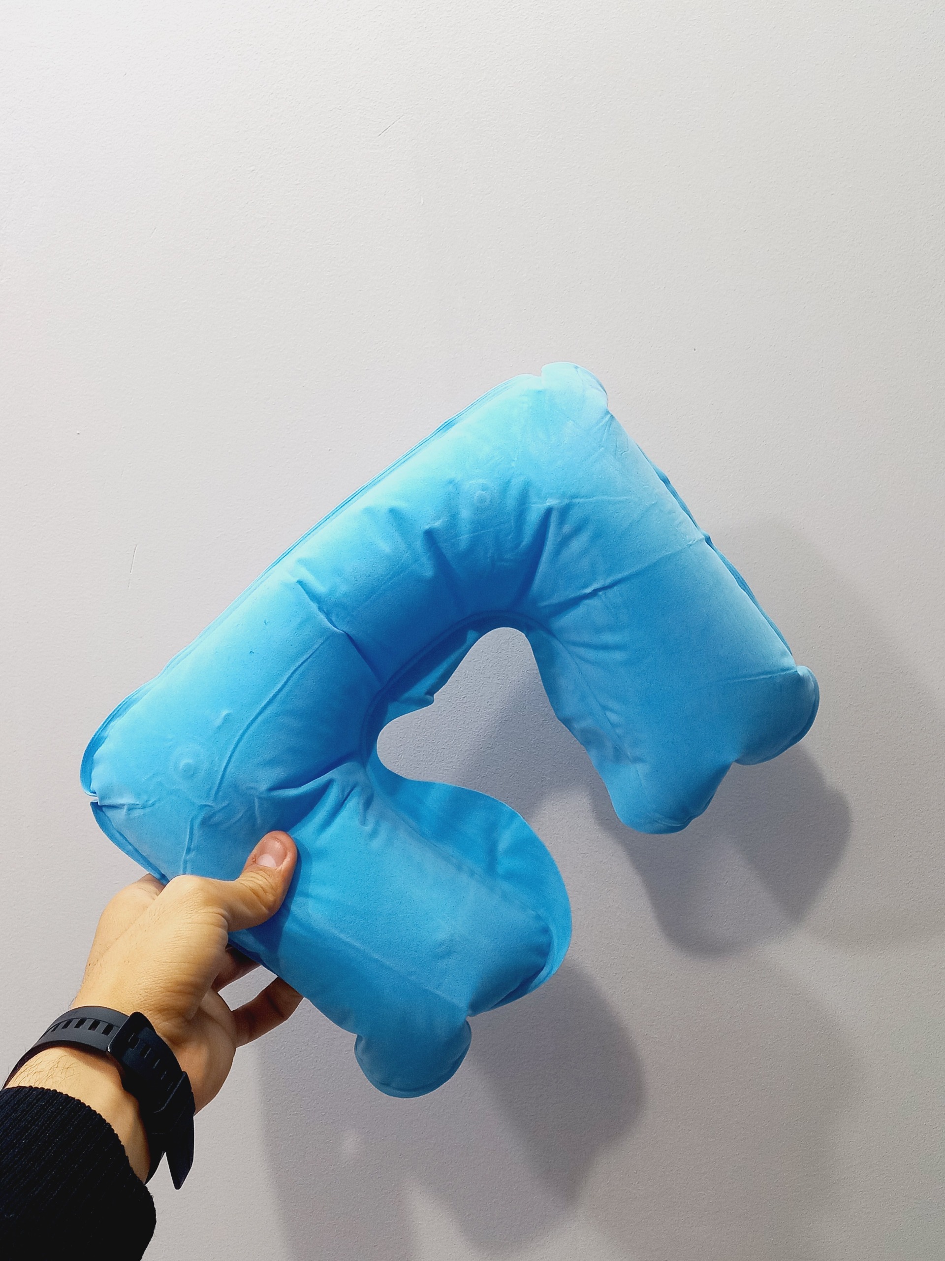 بالش گردنی بادی