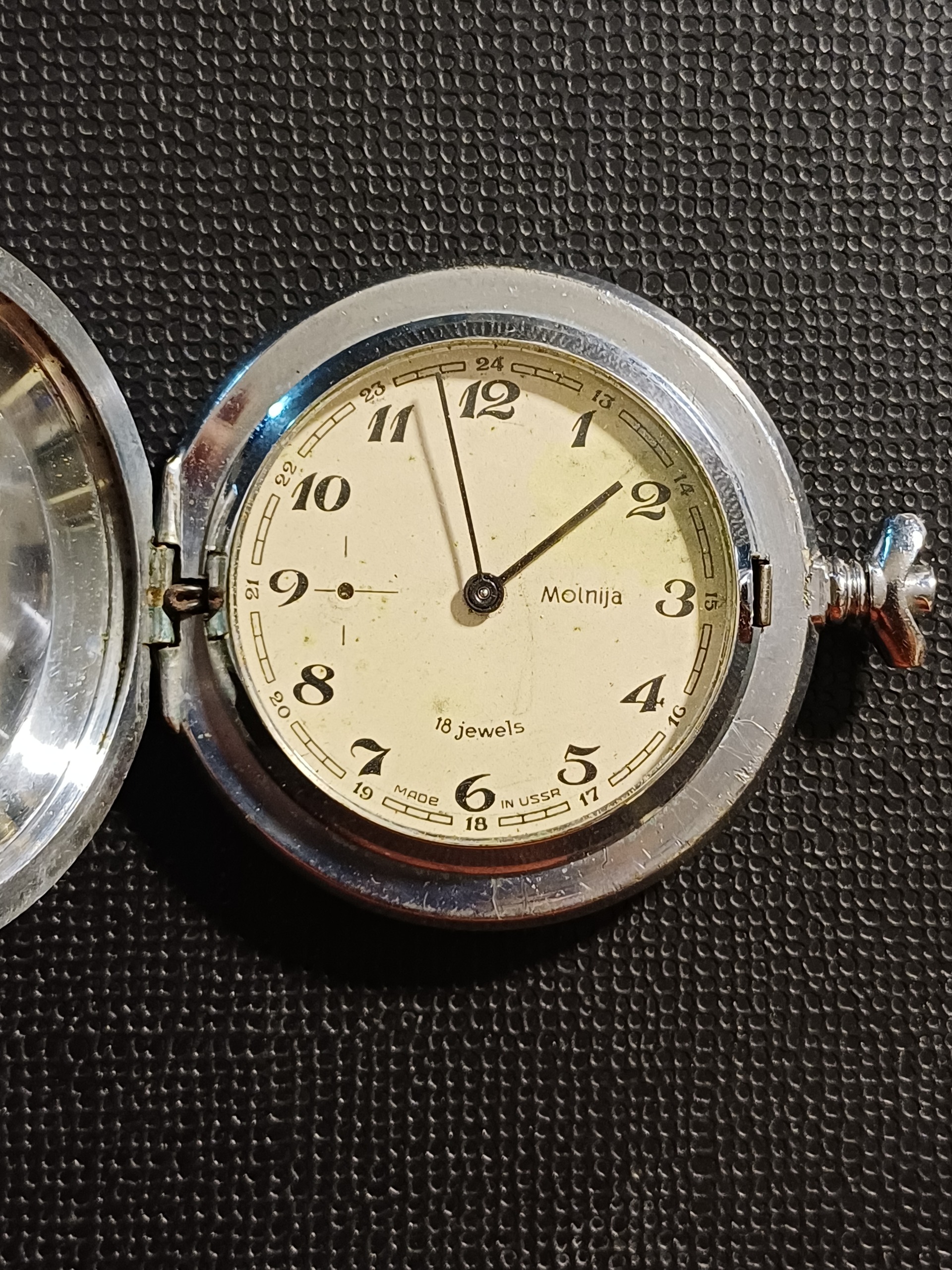ساعت 18 جواهر روسی قدیمی/توضیحات