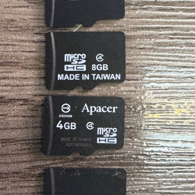 رم اس دی 4 و 8