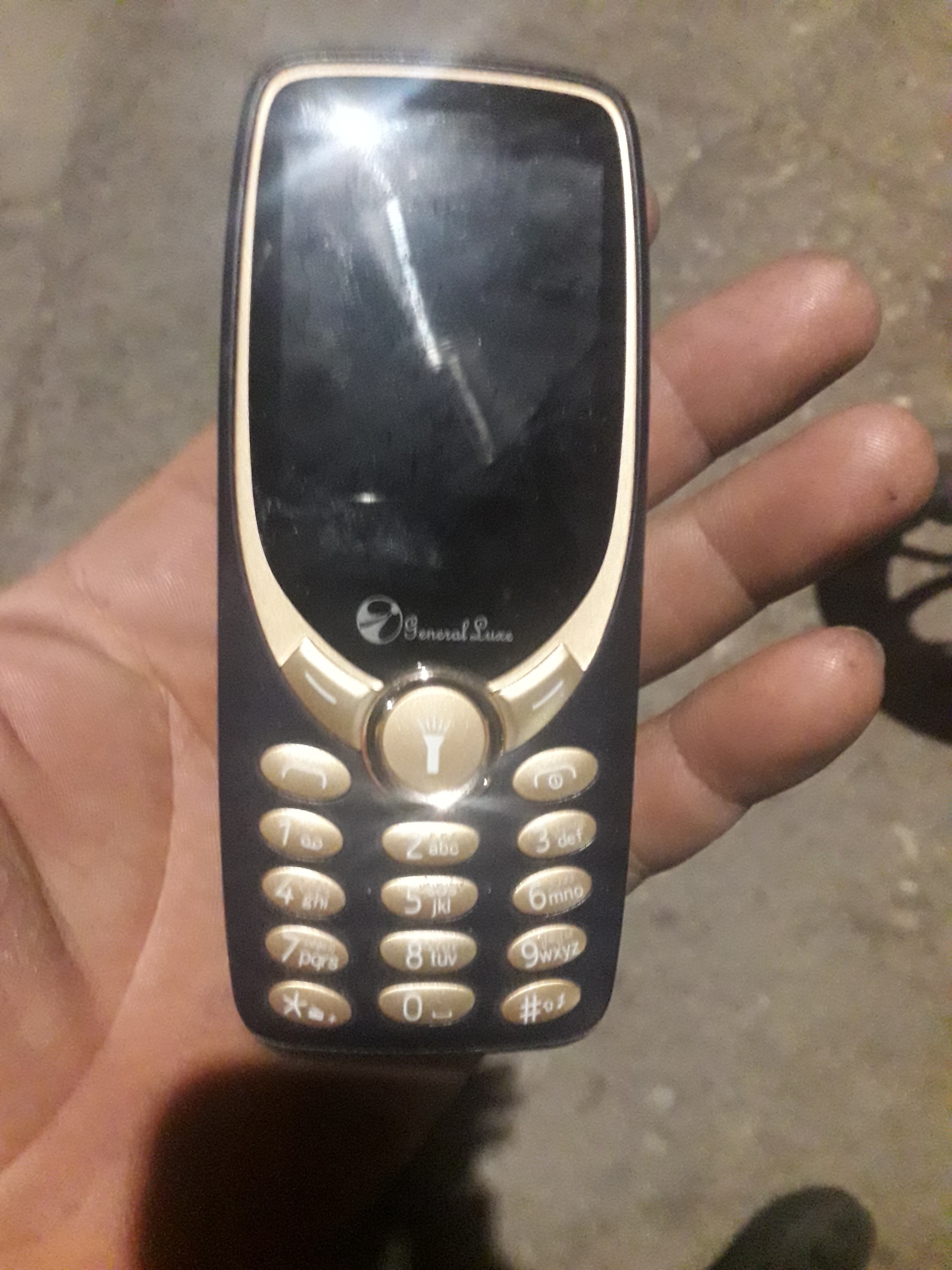 فروش گوشی جنرال لوکس