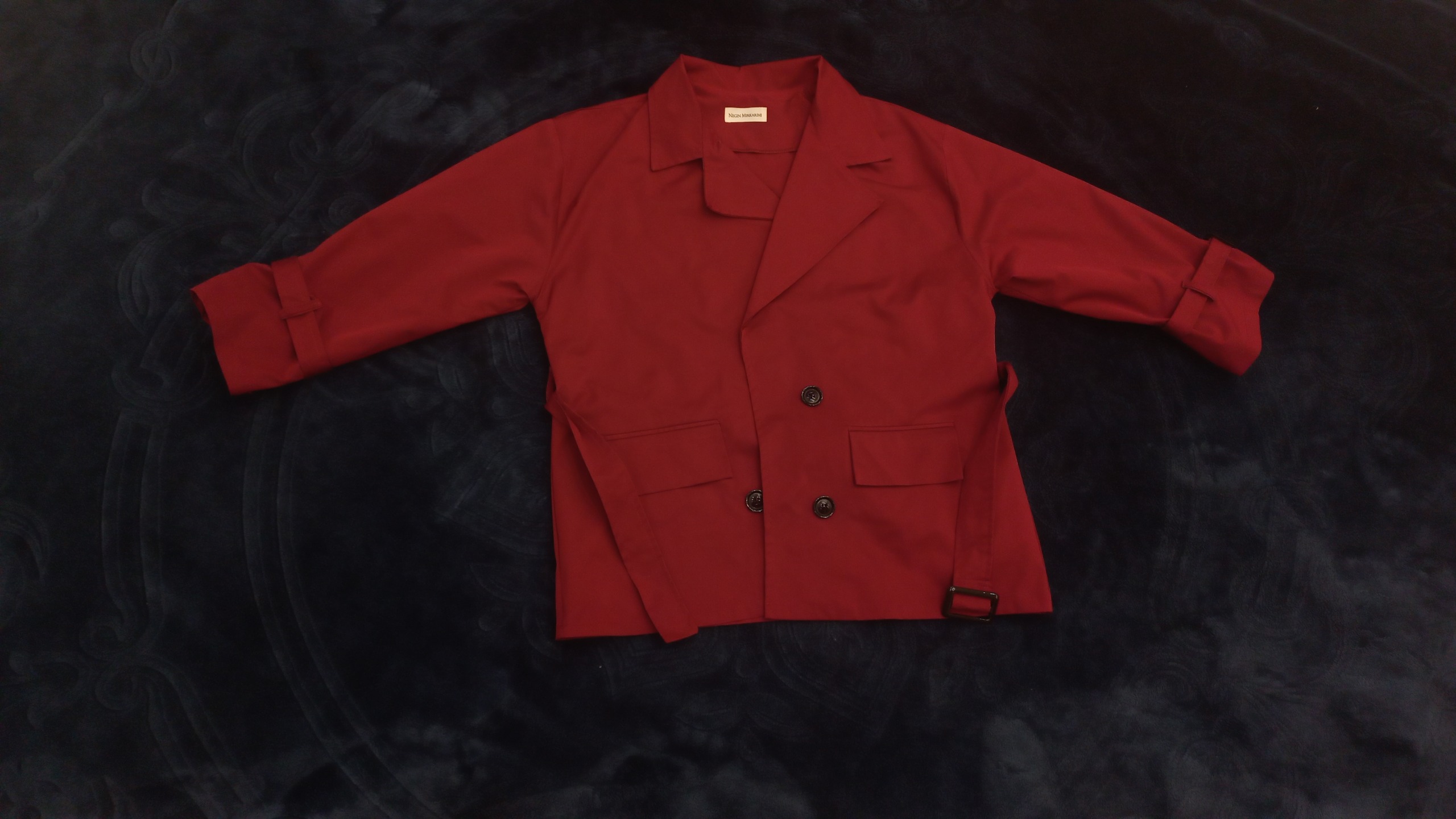 بارانی کوتاه قرمز سایز Lجنس چرم مصنوعی