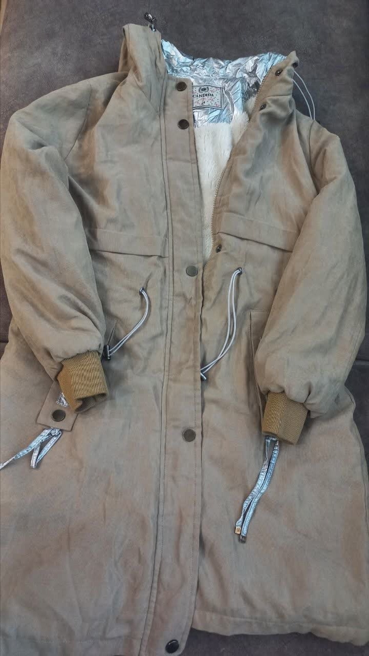 پالتو کاپشنی کلاه دار زخیم داخل پشم سایزXL کرم